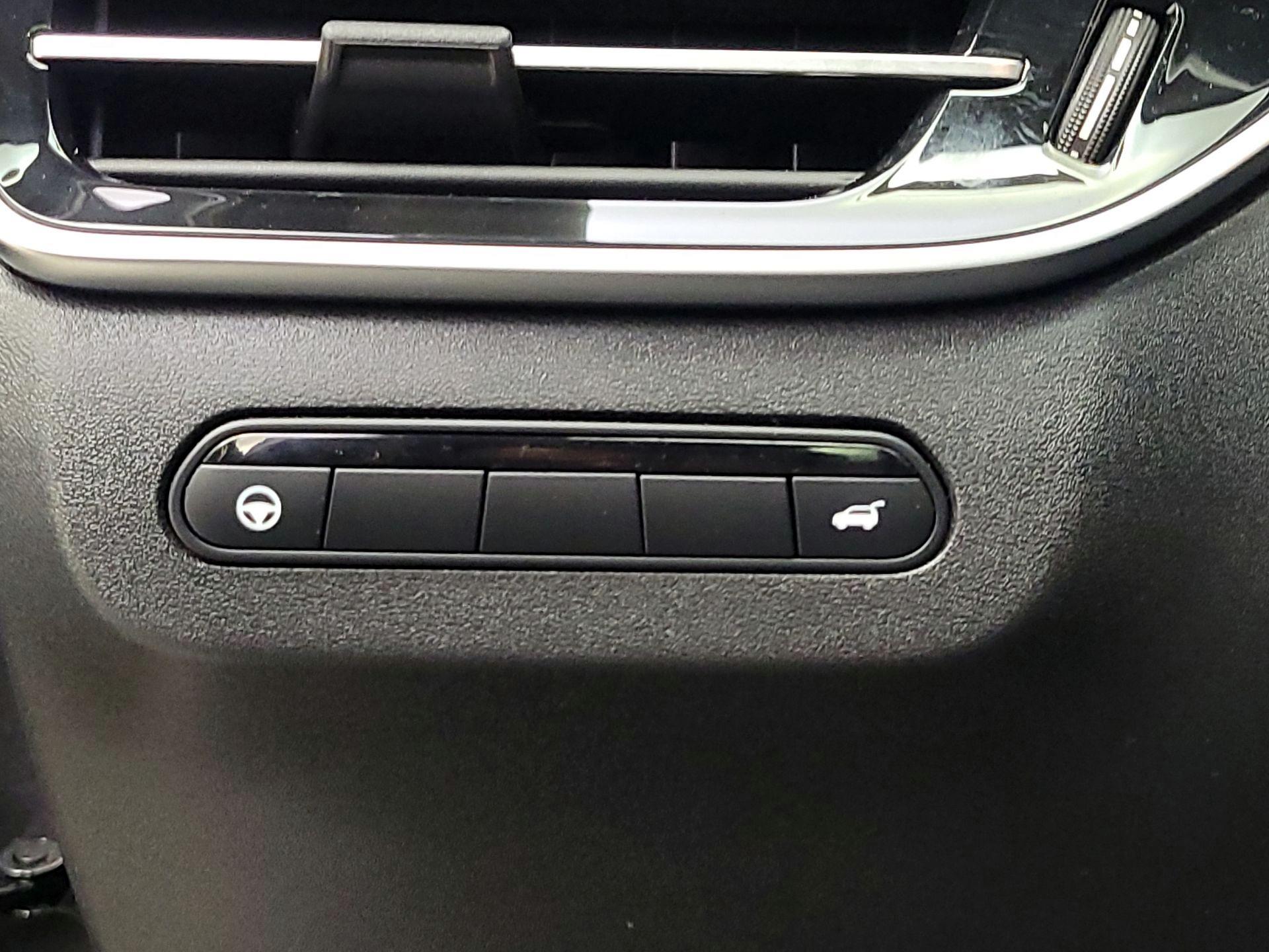 Thumbnail: 2023 INFINITI QX60 - 13