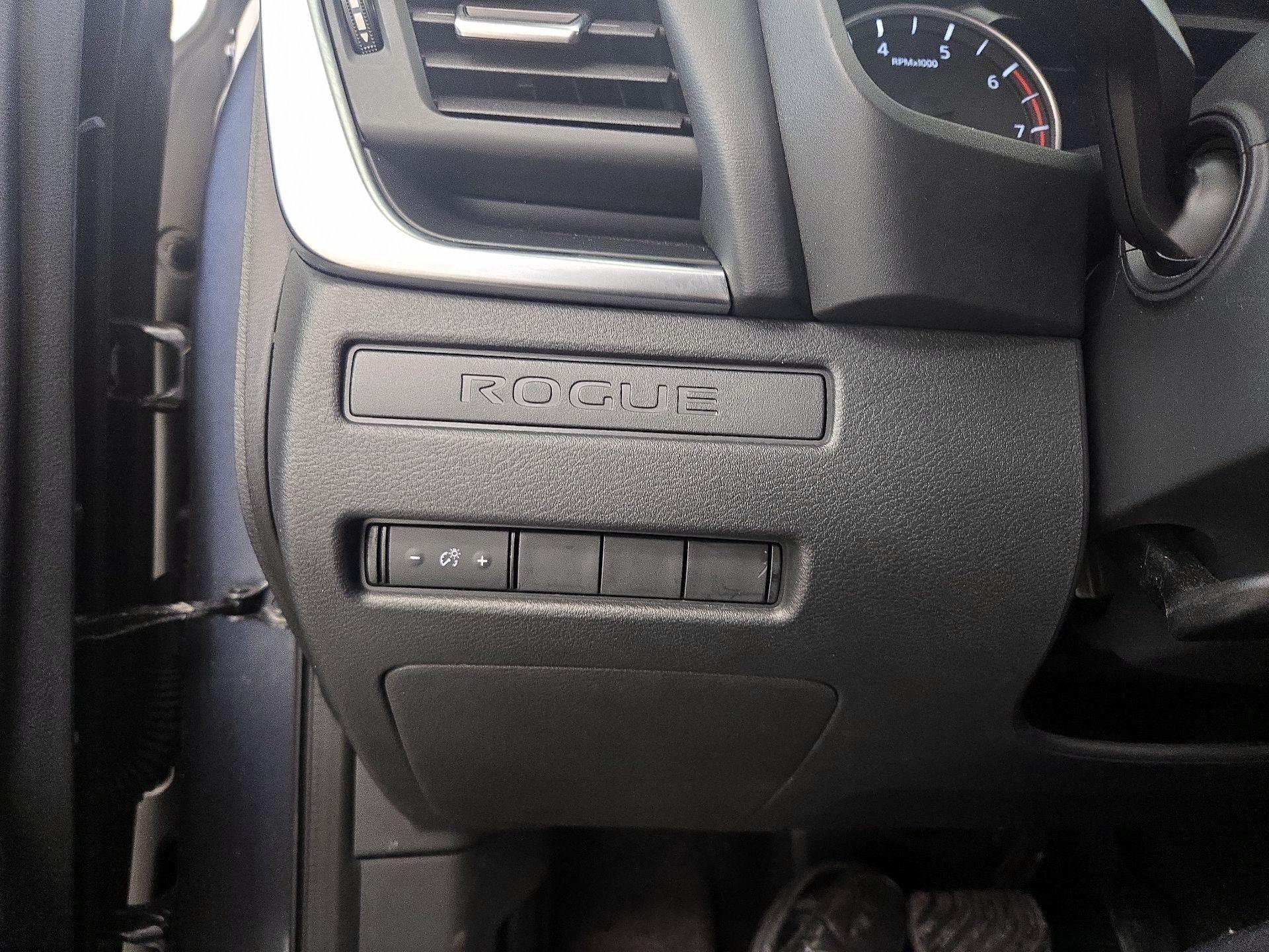 Thumbnail: 2023 Nissan Rogue - 11