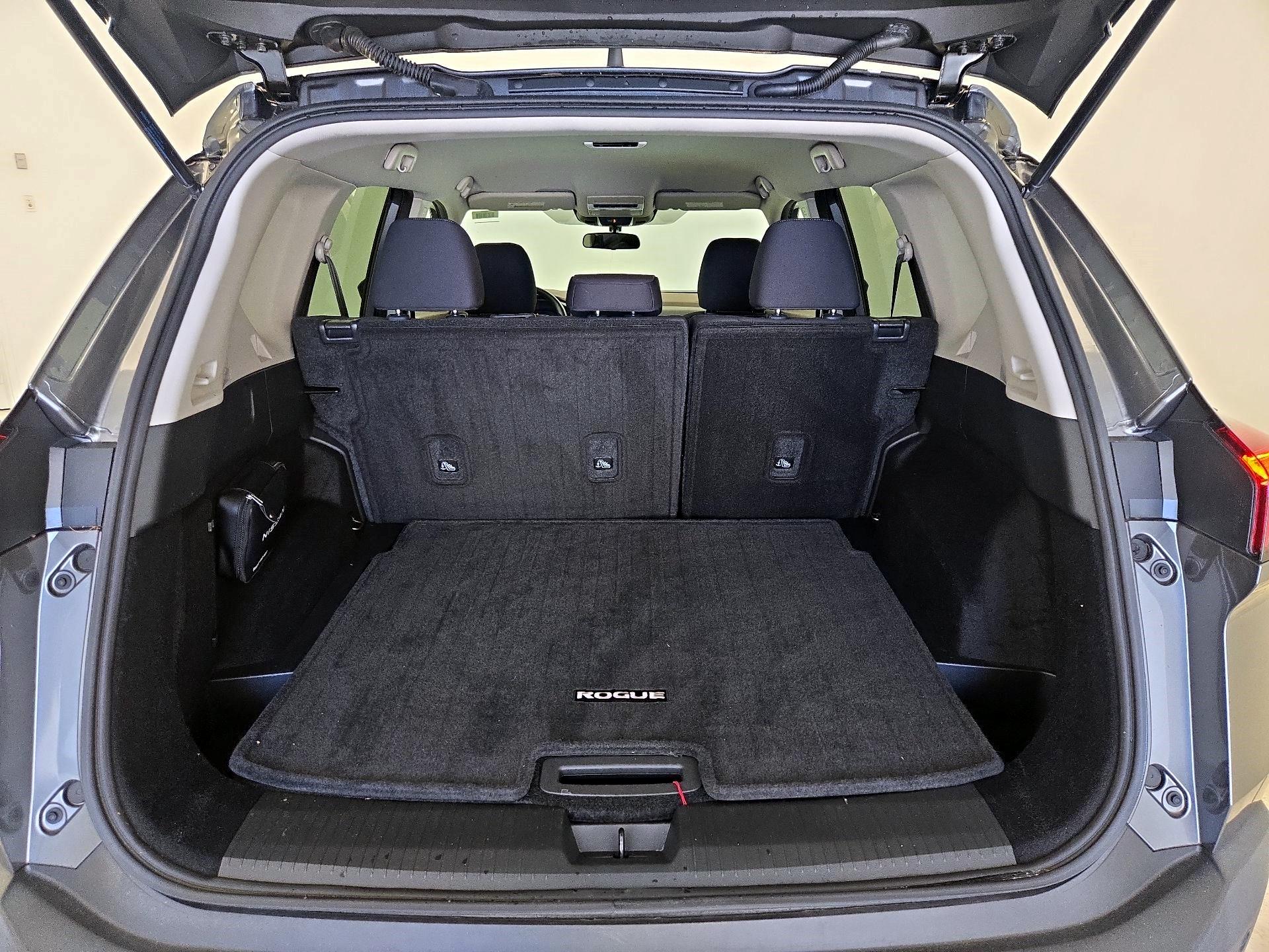 Thumbnail: 2023 Nissan Rogue - 18