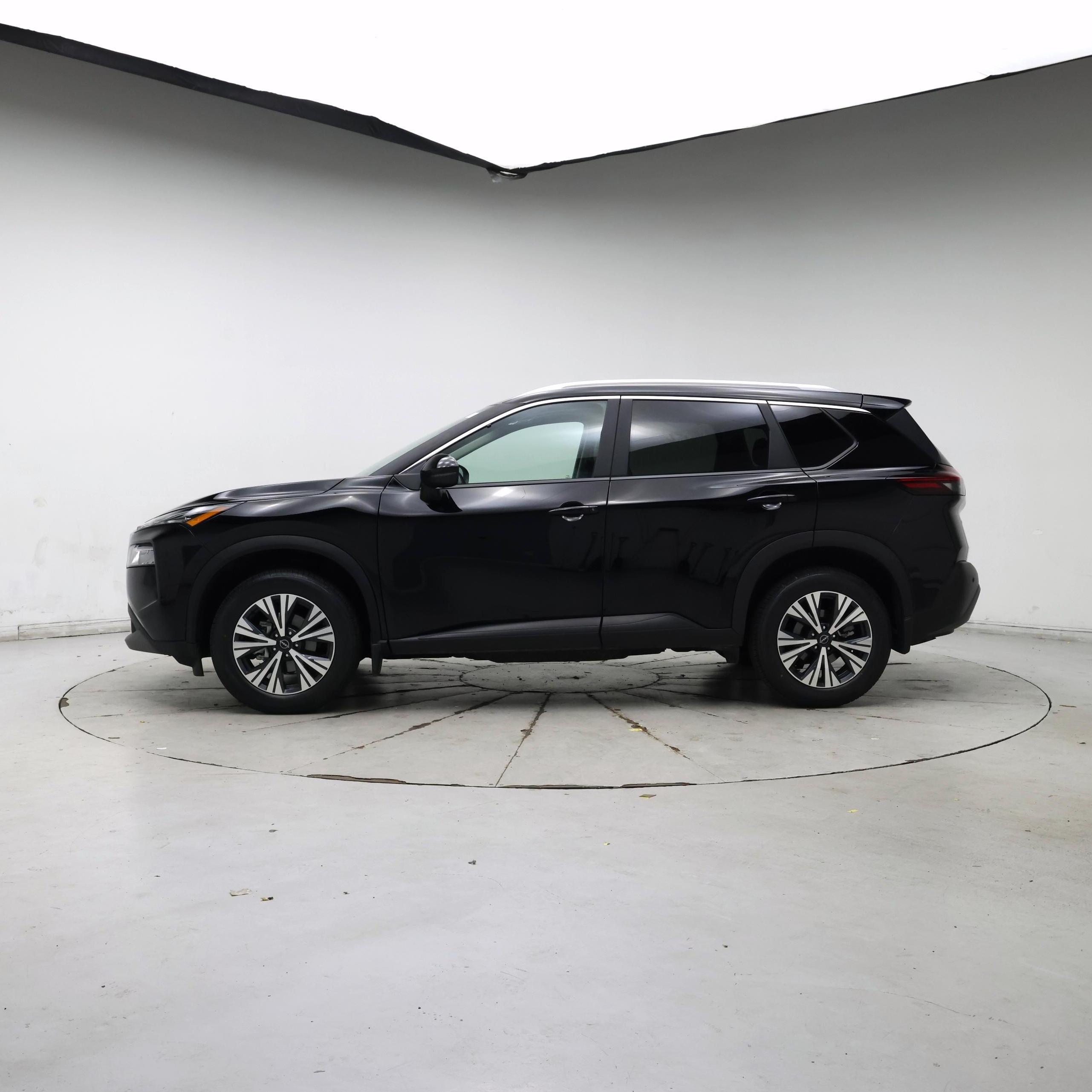 Thumbnail: 2023 Nissan Rogue - 3