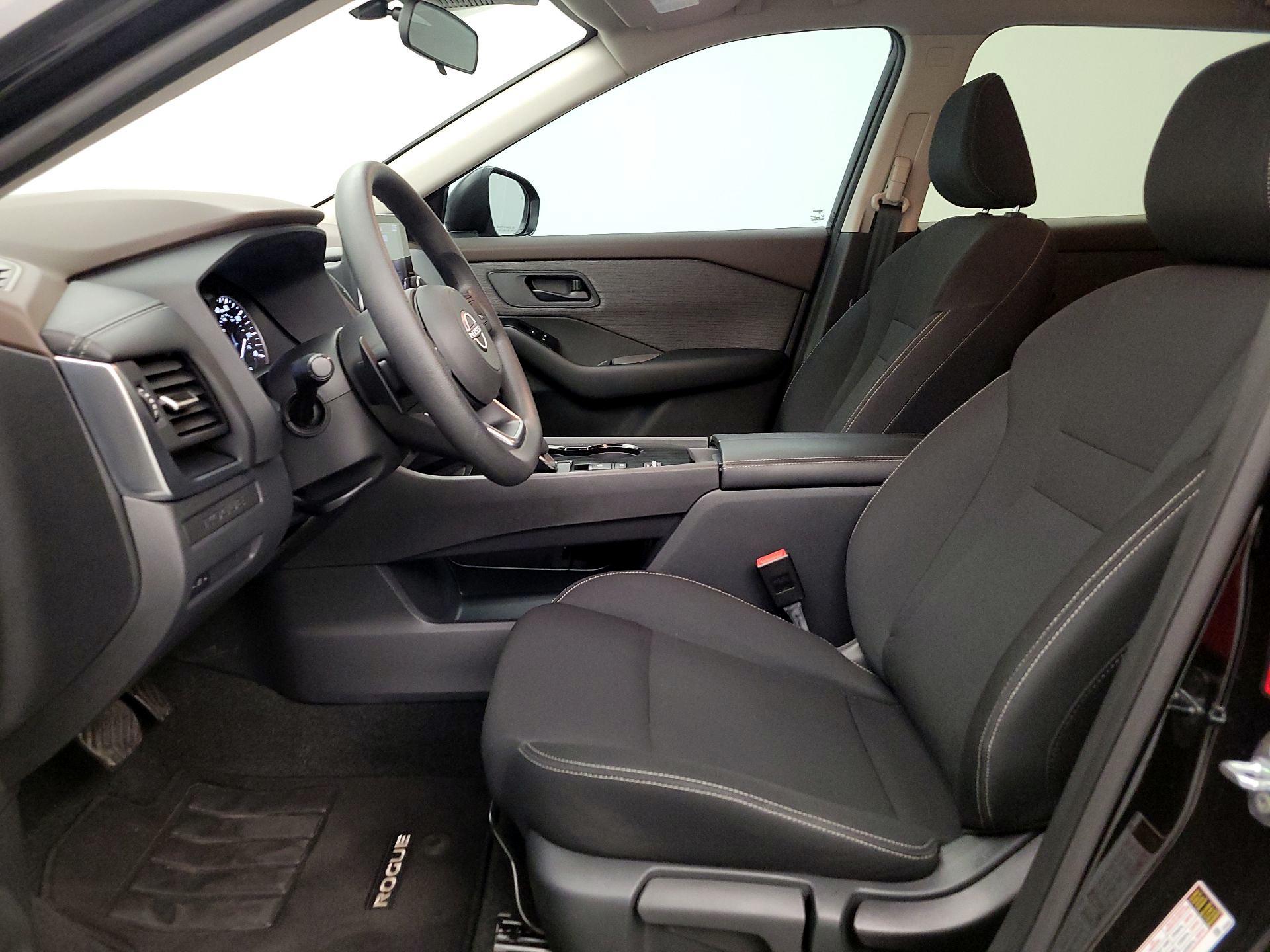 Thumbnail: 2023 Nissan Rogue - 11