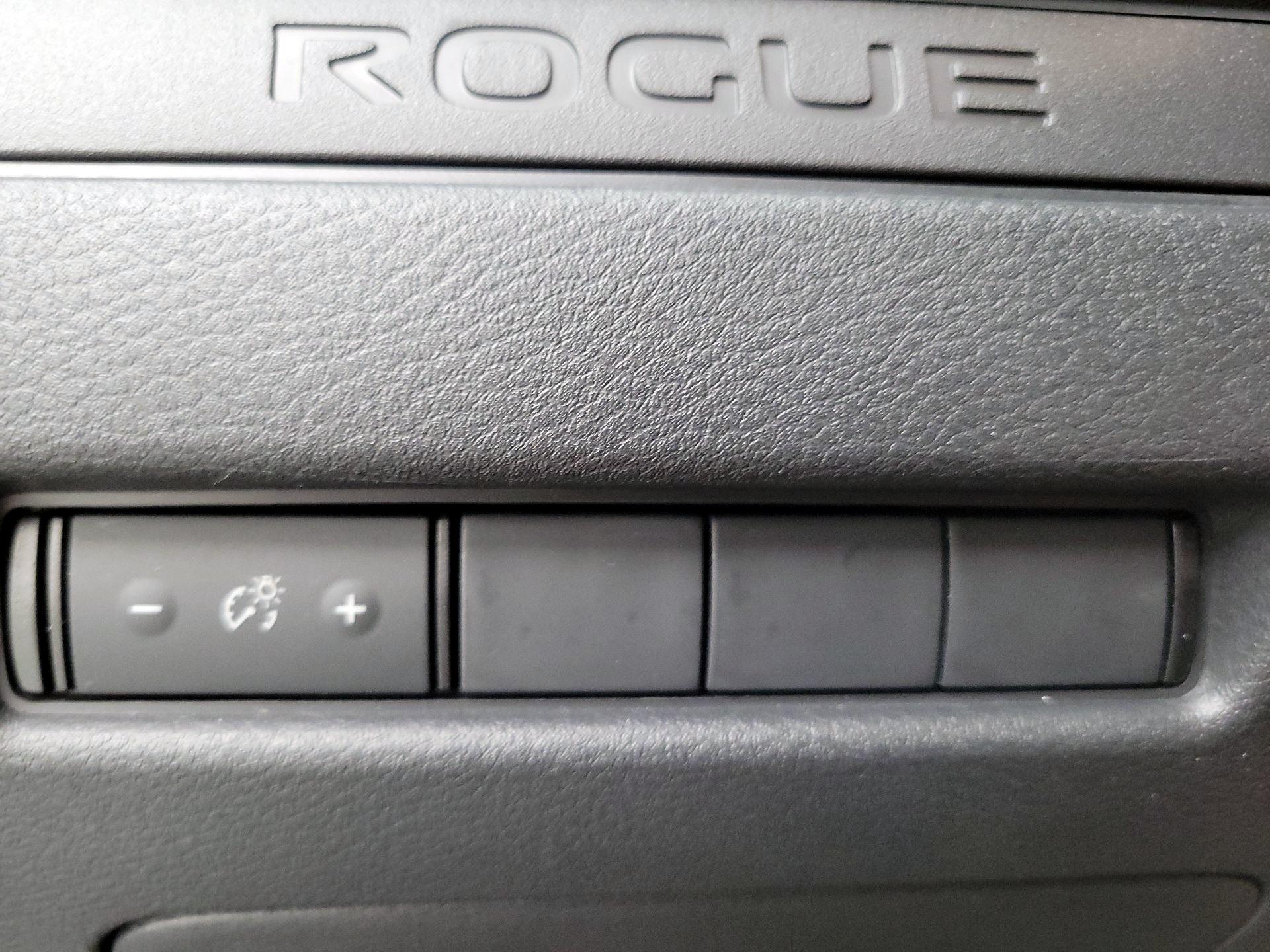 Thumbnail: 2023 Nissan Rogue - 13