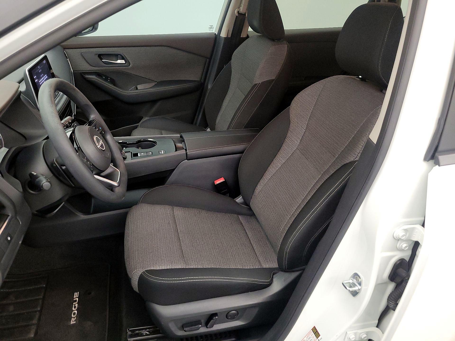 Thumbnail: 2023 Nissan Rogue - 11