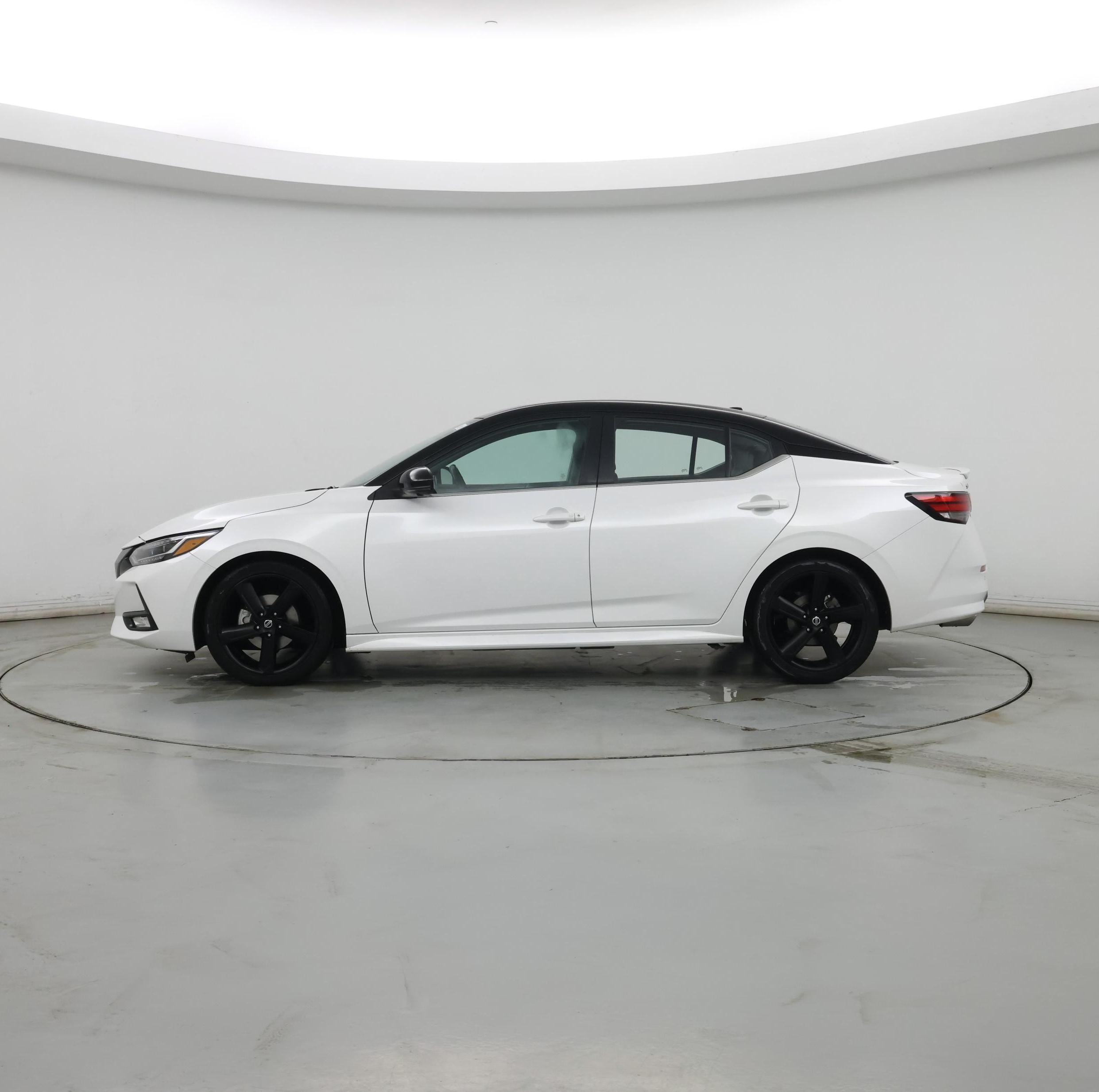 Thumbnail: 2022 Nissan Sentra - 3