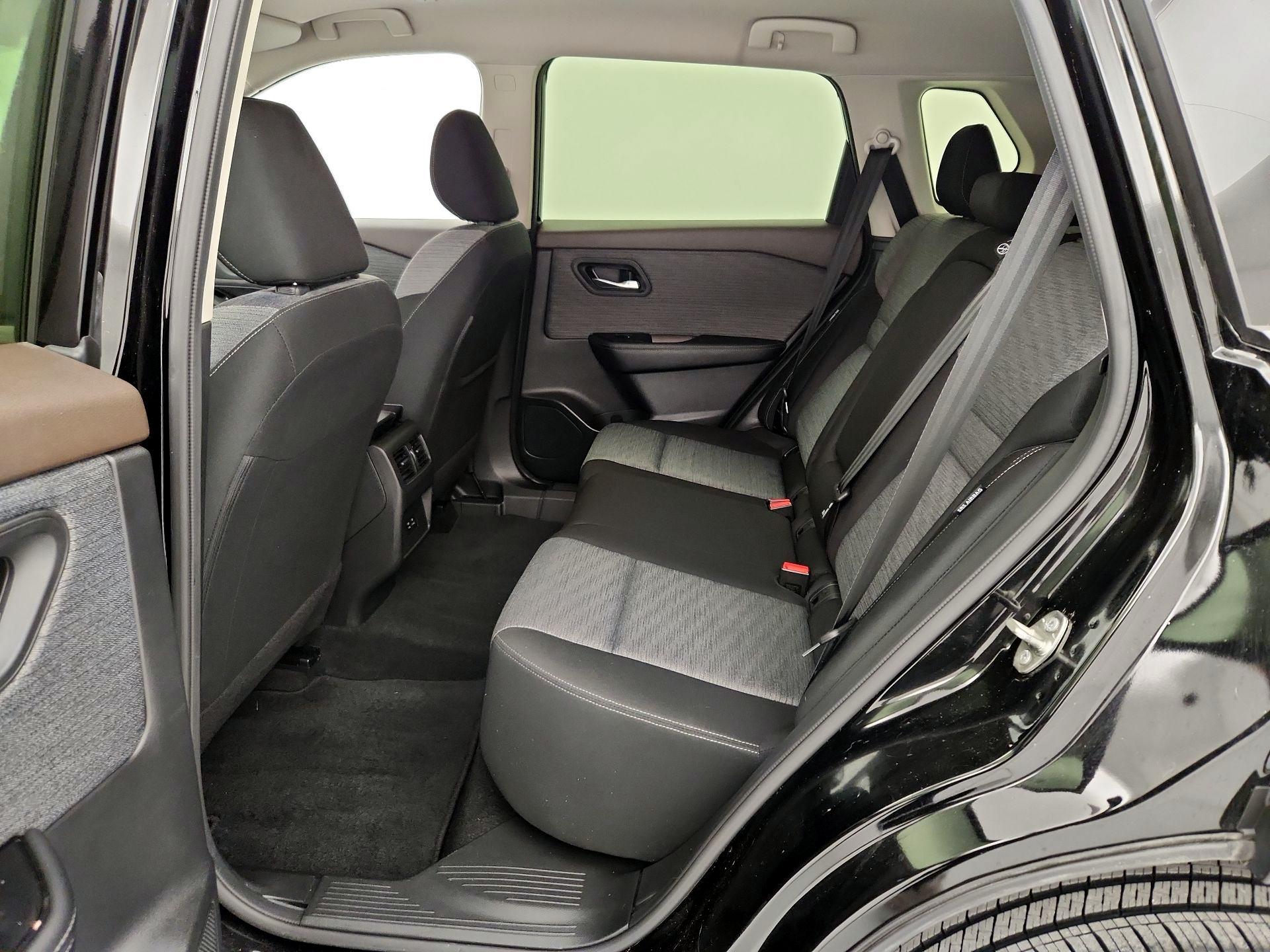 Thumbnail: 2023 Nissan Rogue - 19