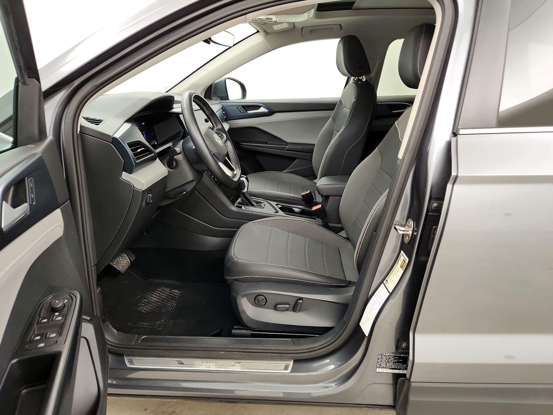 Thumbnail: 2024 Volkswagen Taos - 9