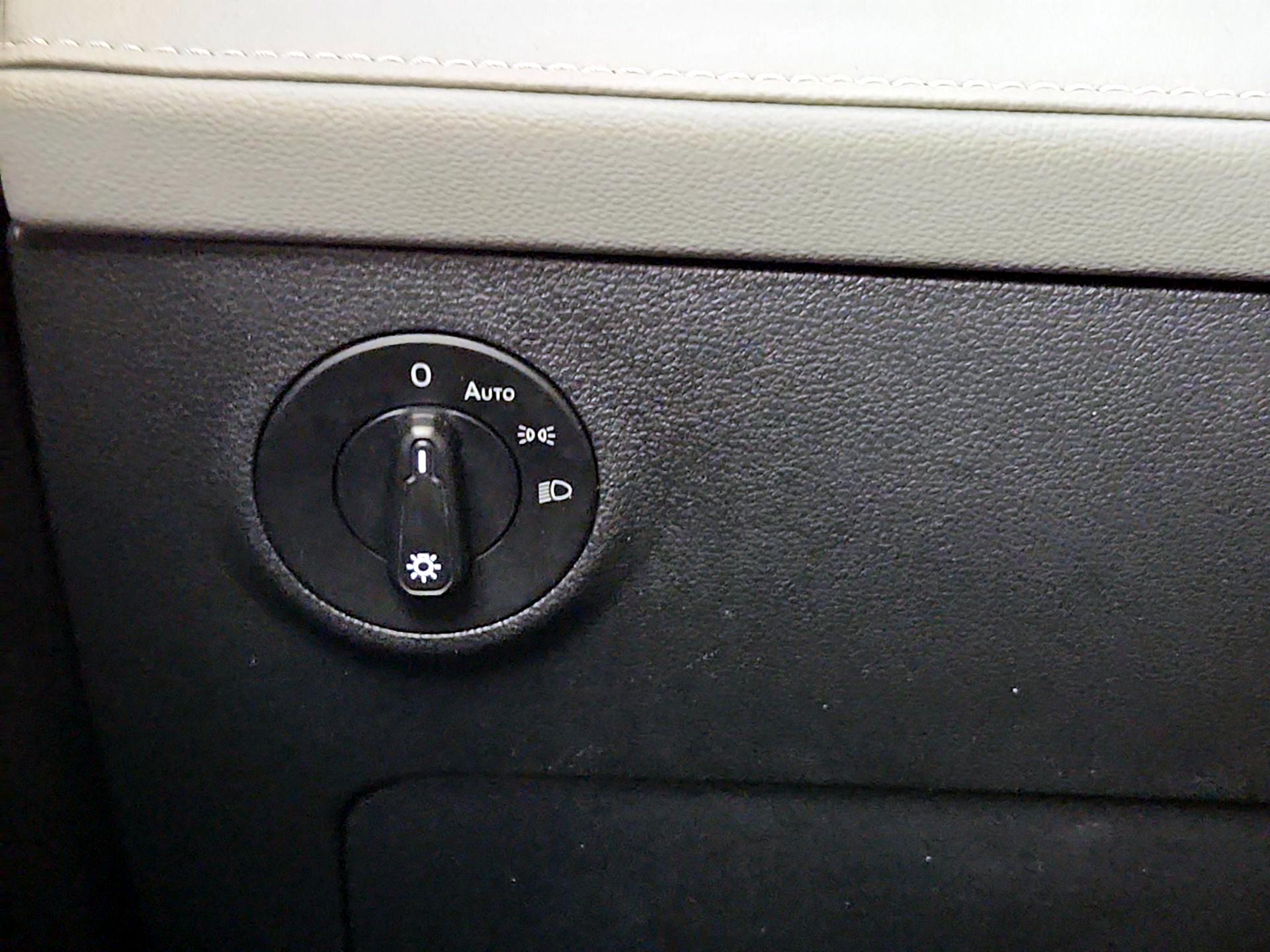 Thumbnail: 2024 Volkswagen Taos - 11