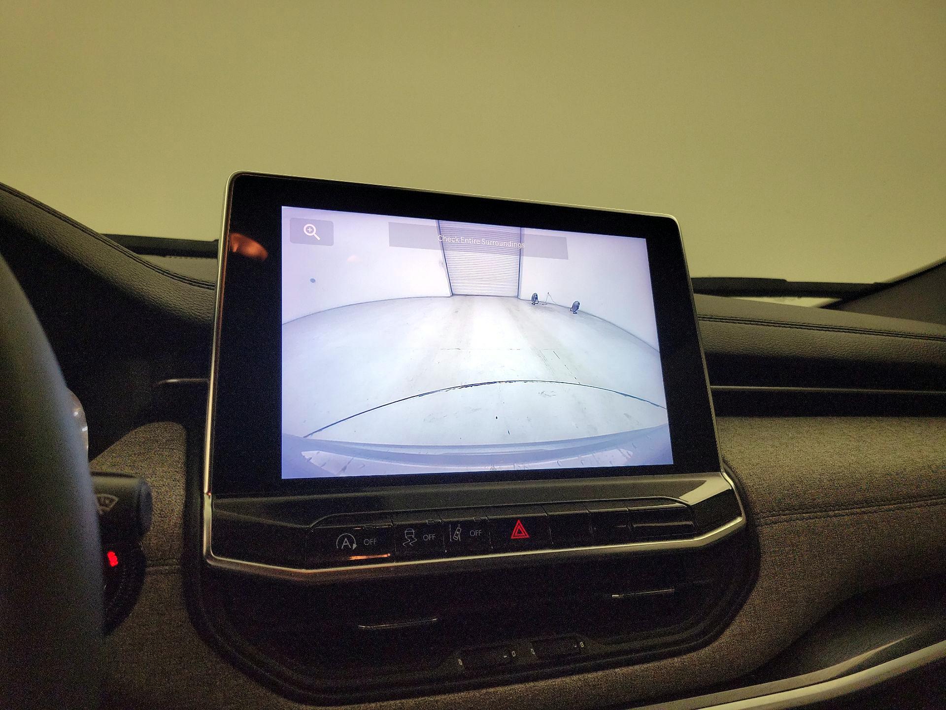 Thumbnail: 2023 Jeep Compass - 14