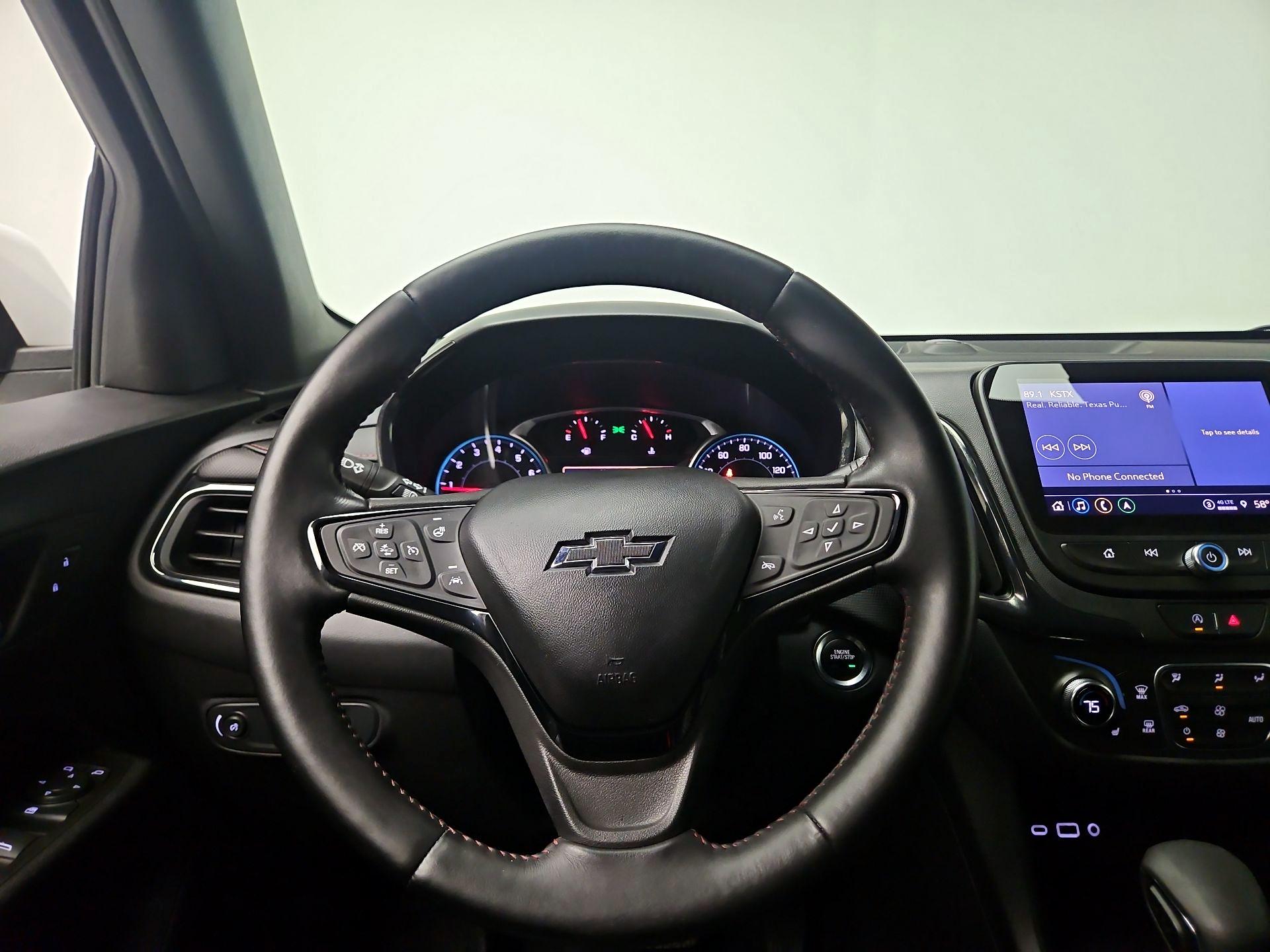 Thumbnail: 2022 Chevrolet Equinox - 10