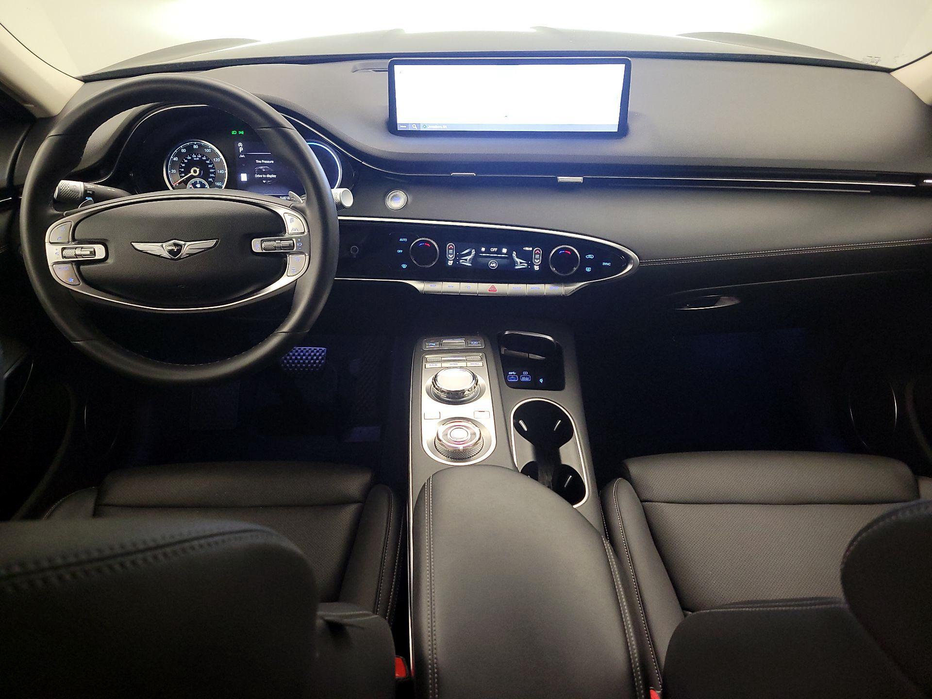 Thumbnail: 2025 Genesis GV70 - 9