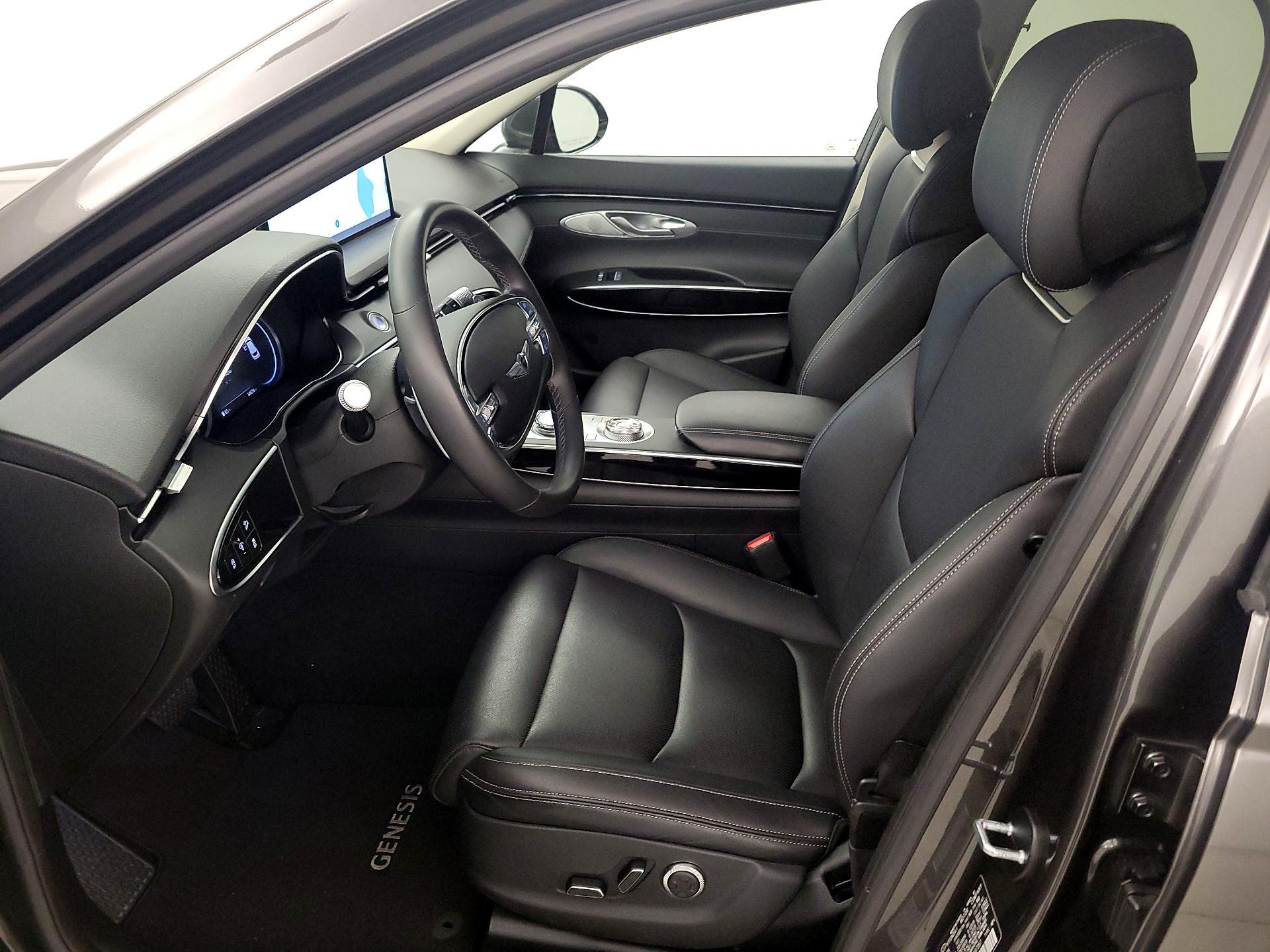 Thumbnail: 2025 Genesis GV70 - 11