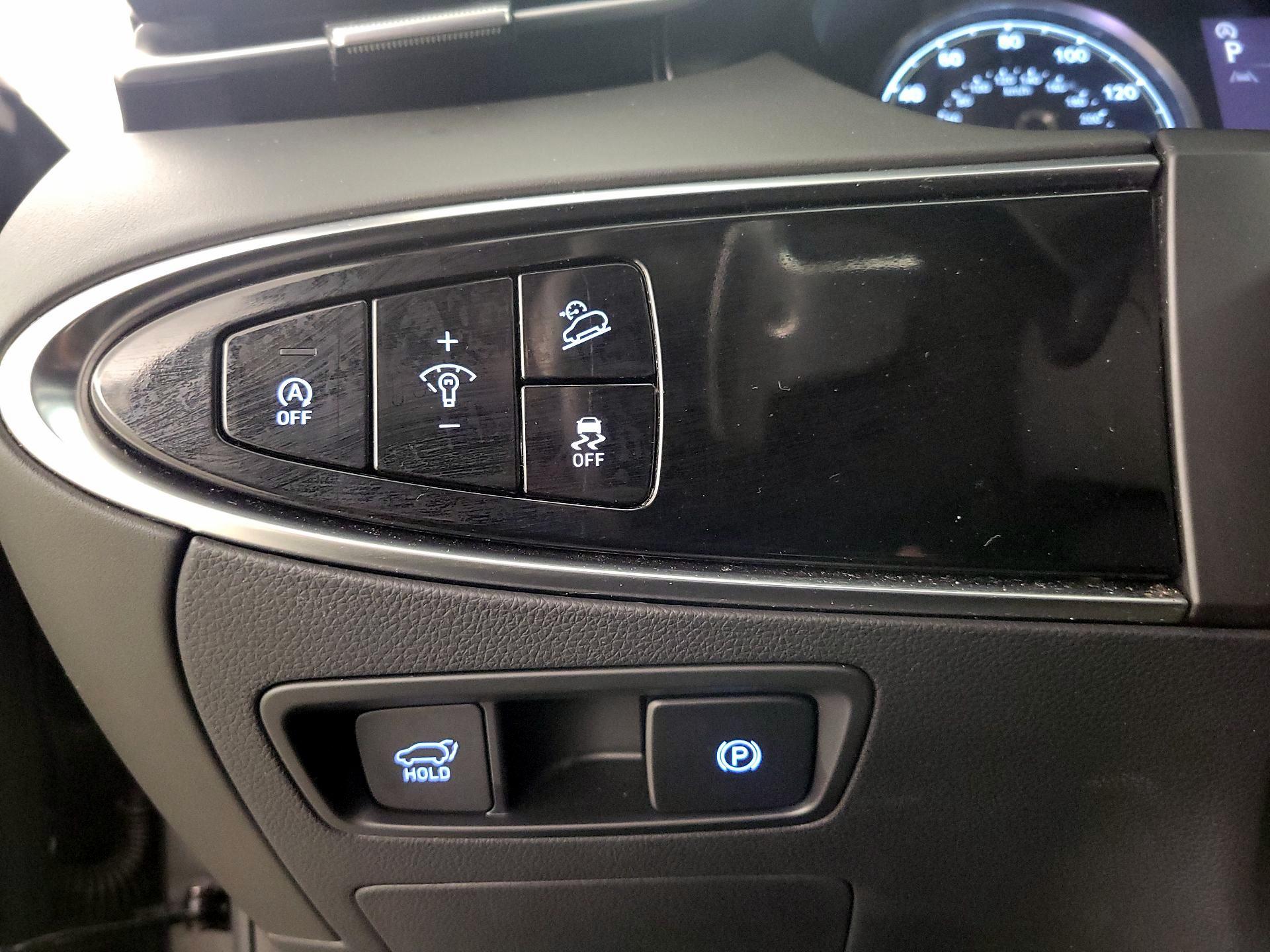 Thumbnail: 2025 Genesis GV70 - 13