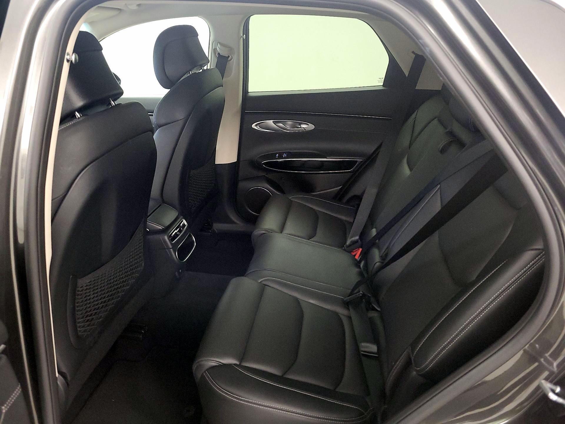 Thumbnail: 2025 Genesis GV70 - 20