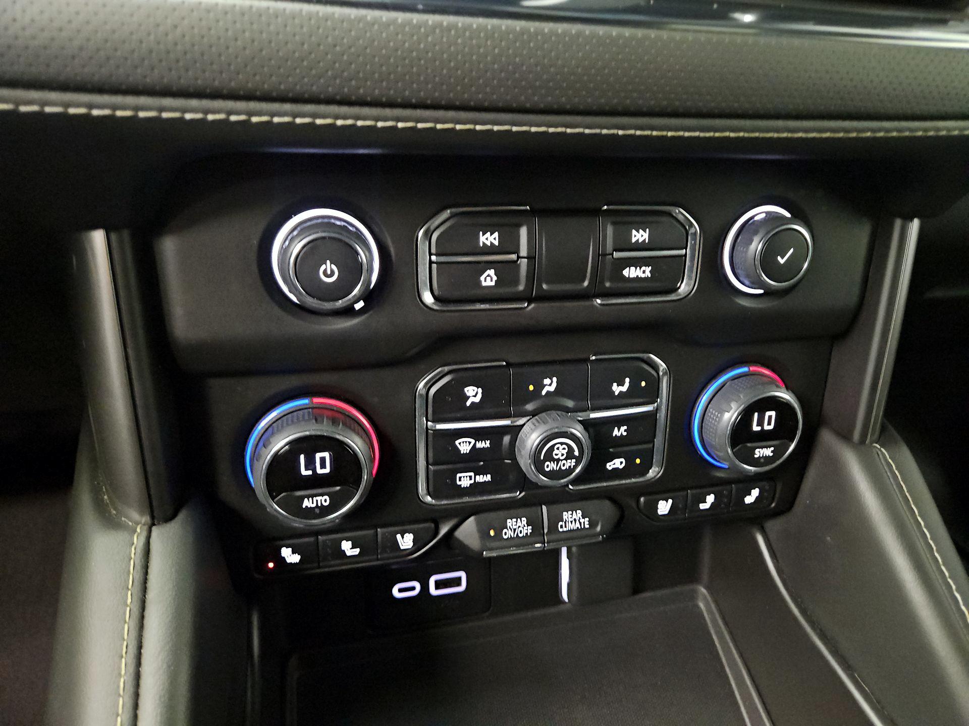 Thumbnail: 2024 Chevrolet Tahoe - 16