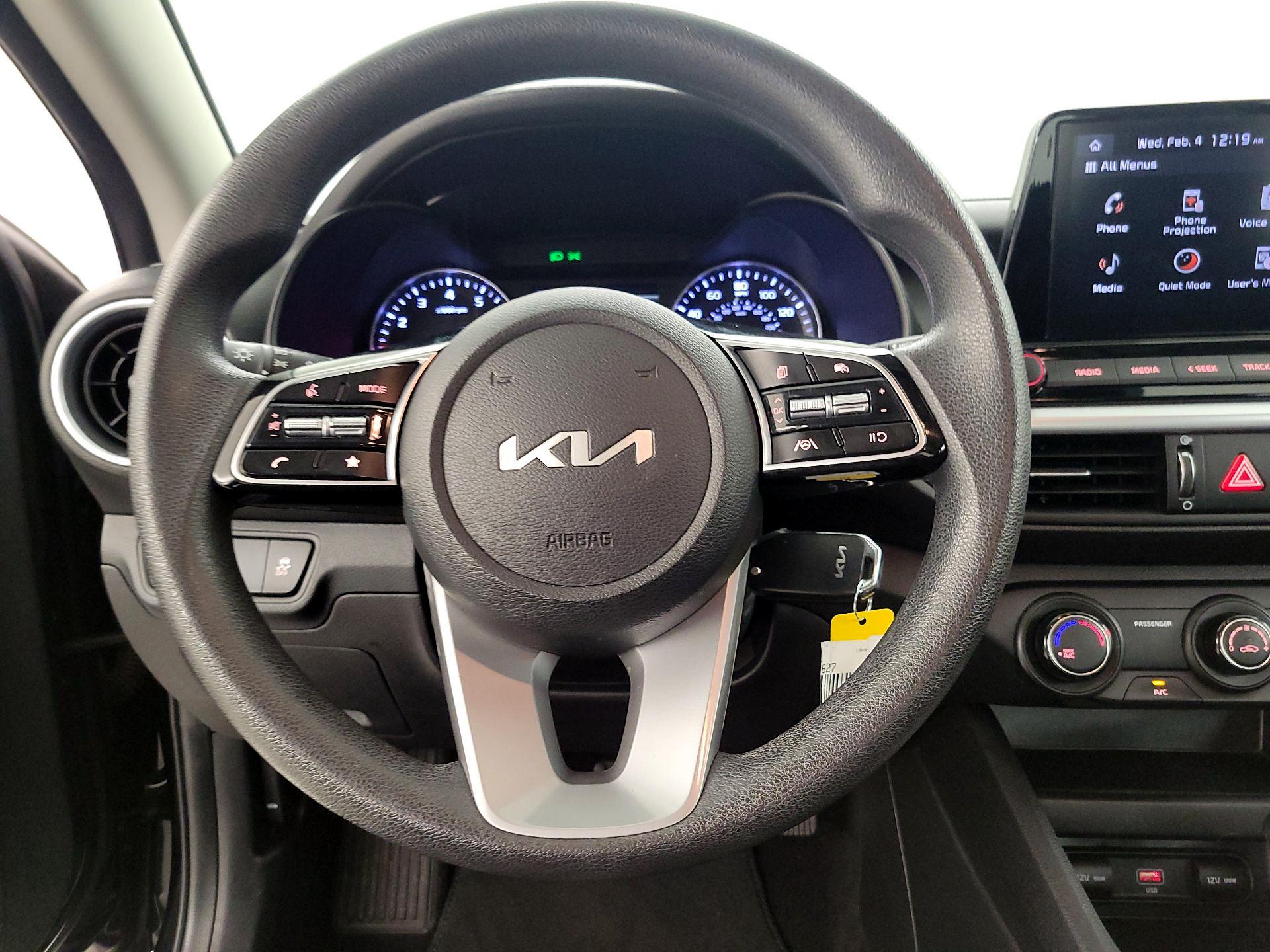 Thumbnail: 2023 Kia Forte - 10