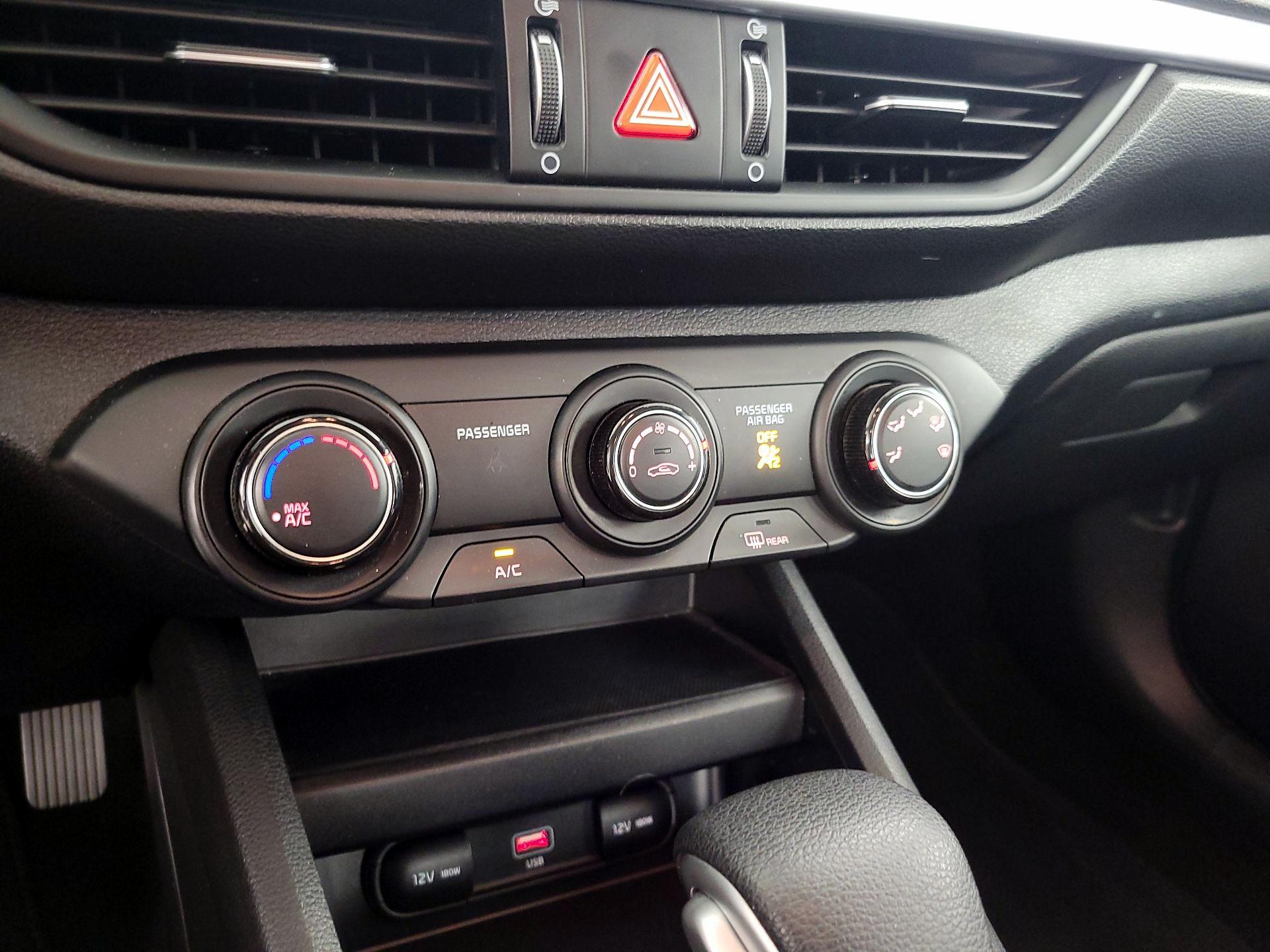 Thumbnail: 2023 Kia Forte - 16