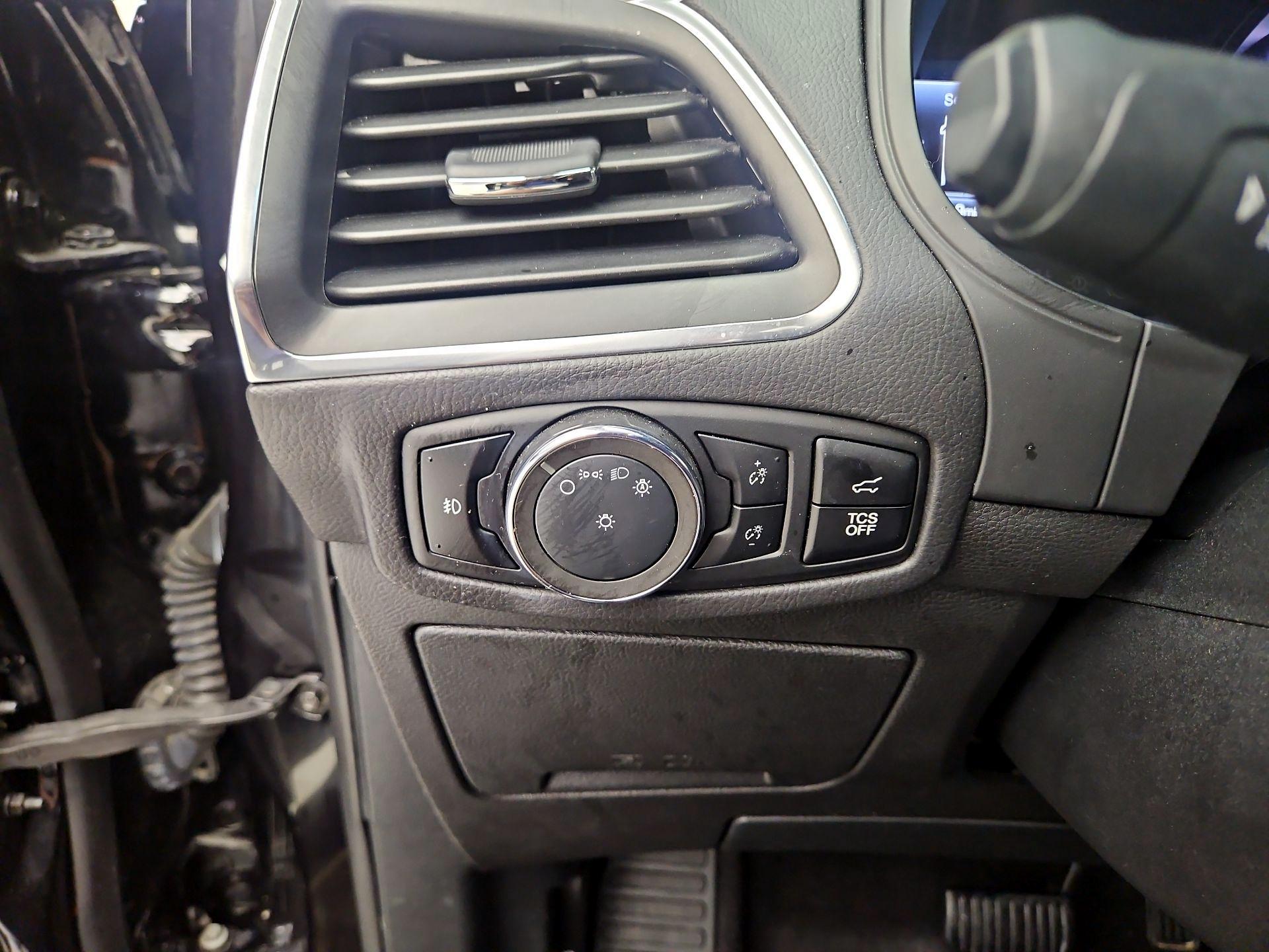 Thumbnail: 2024 Ford Edge - 13