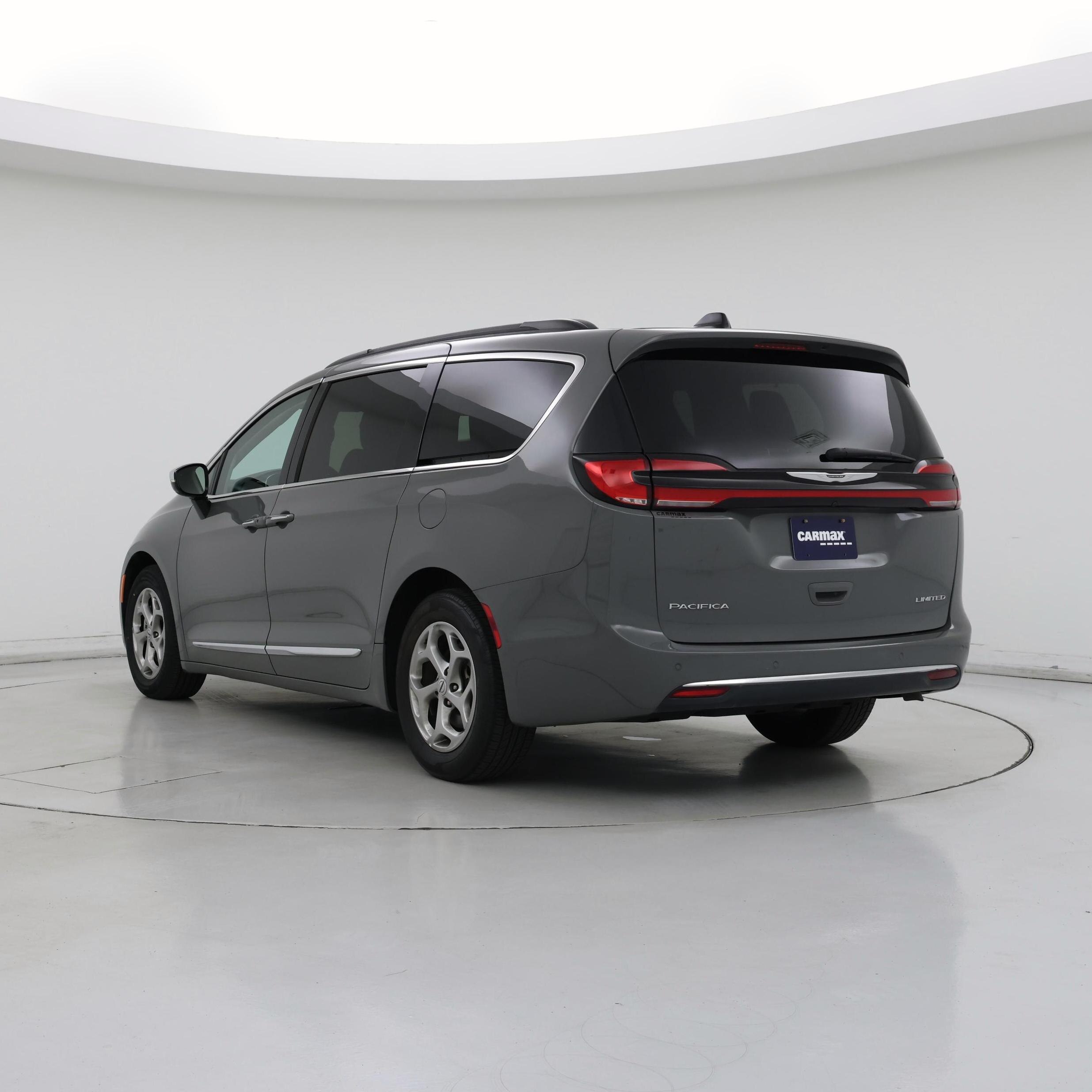 Thumbnail: 2023 Chrysler Pacifica - 2