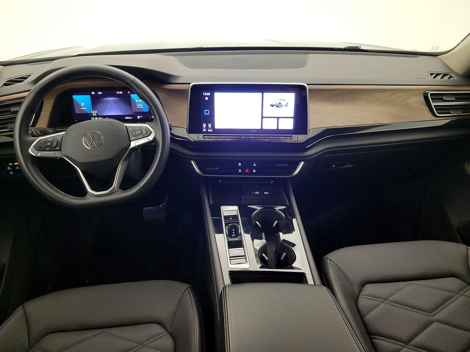 Thumbnail: 2024 Volkswagen Atlas - 9