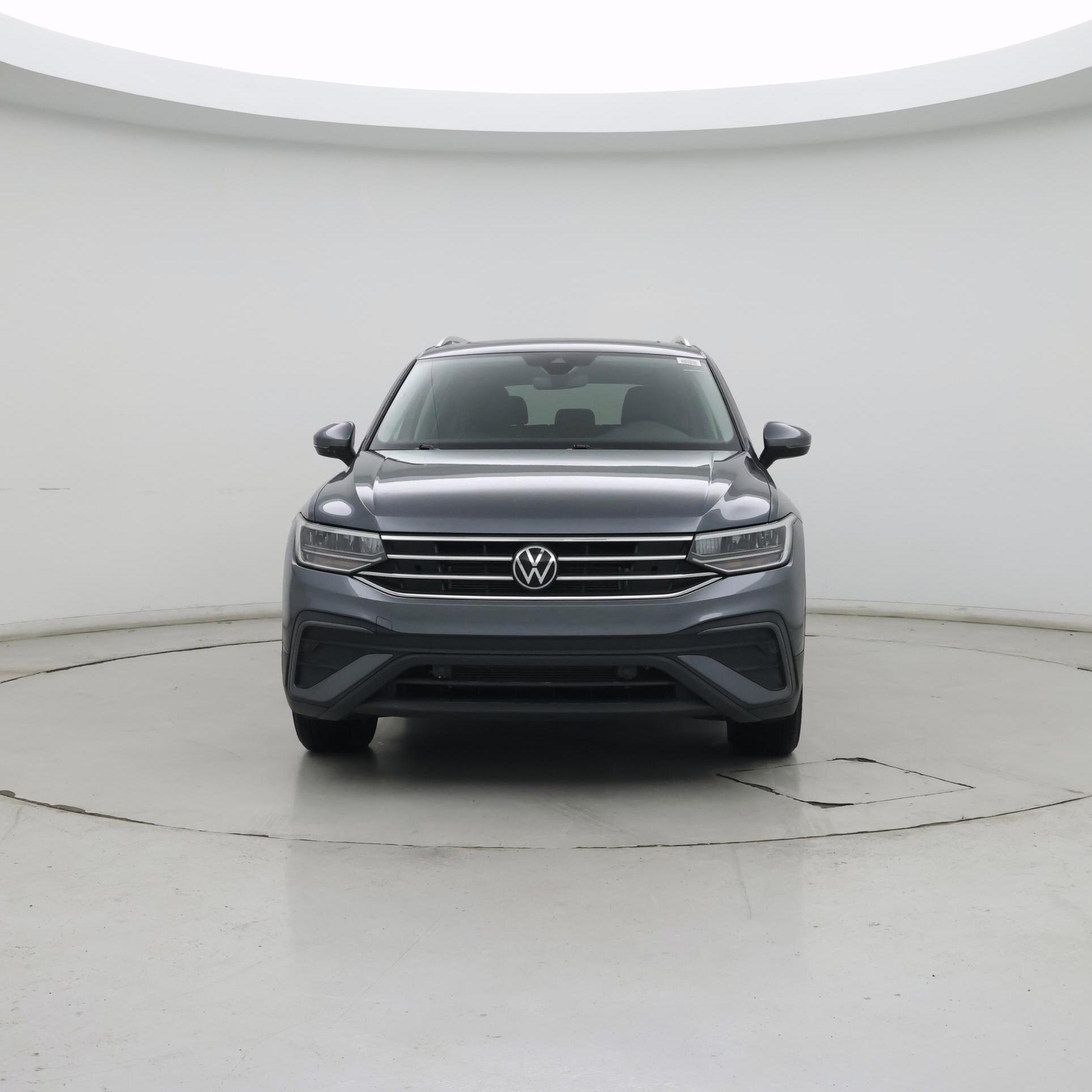 Thumbnail: 2023 Volkswagen Tiguan - 5