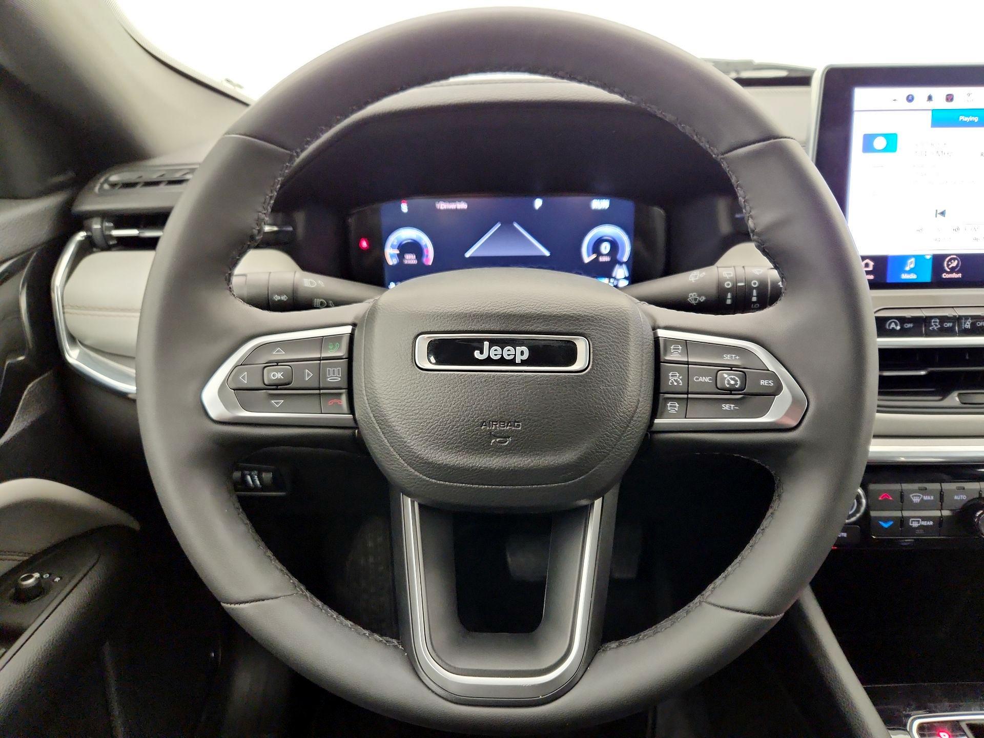 Thumbnail: 2023 Jeep Compass - 10