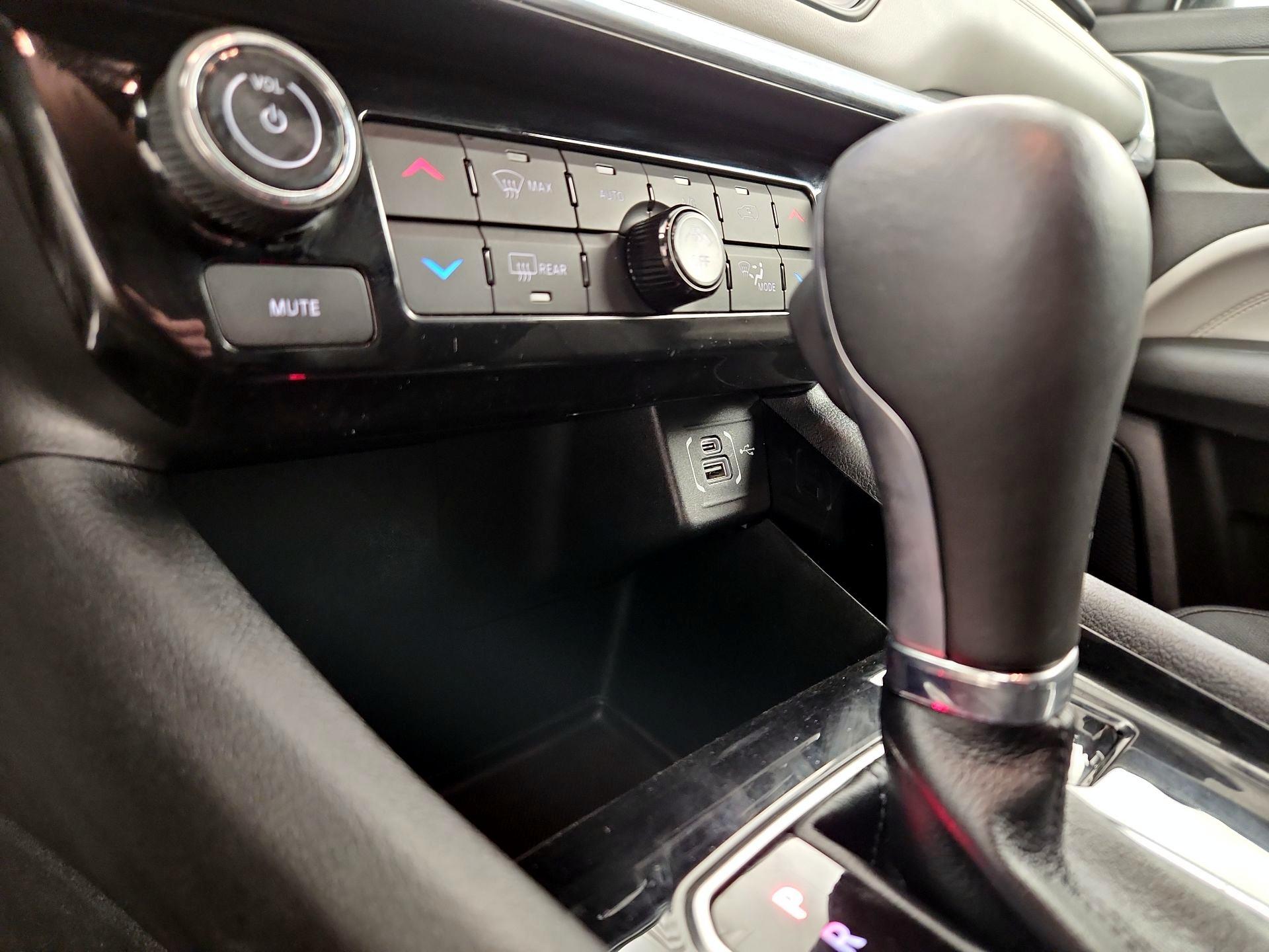 Thumbnail: 2023 Jeep Compass - 19