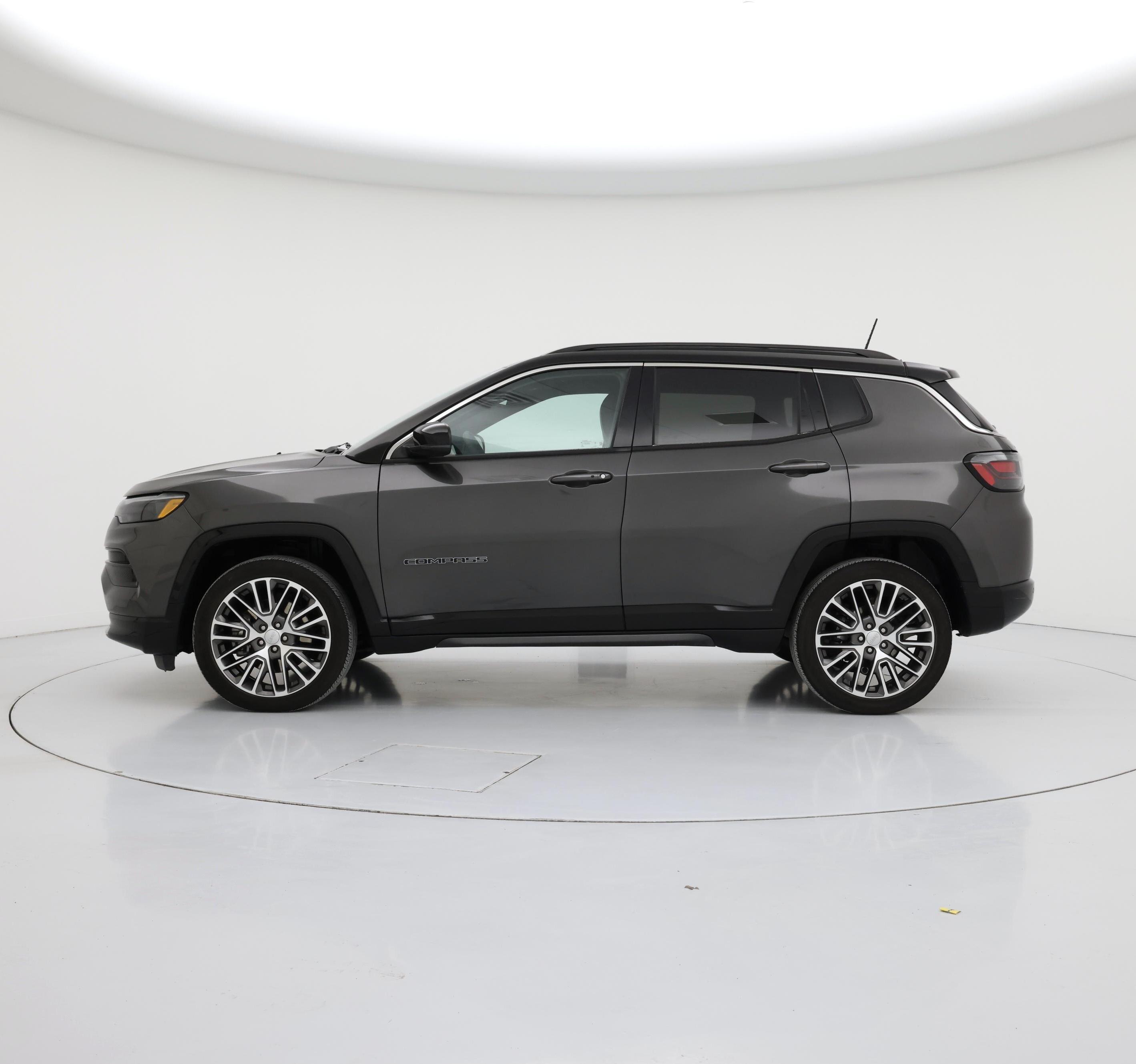 Thumbnail: 2023 Jeep Compass - 3