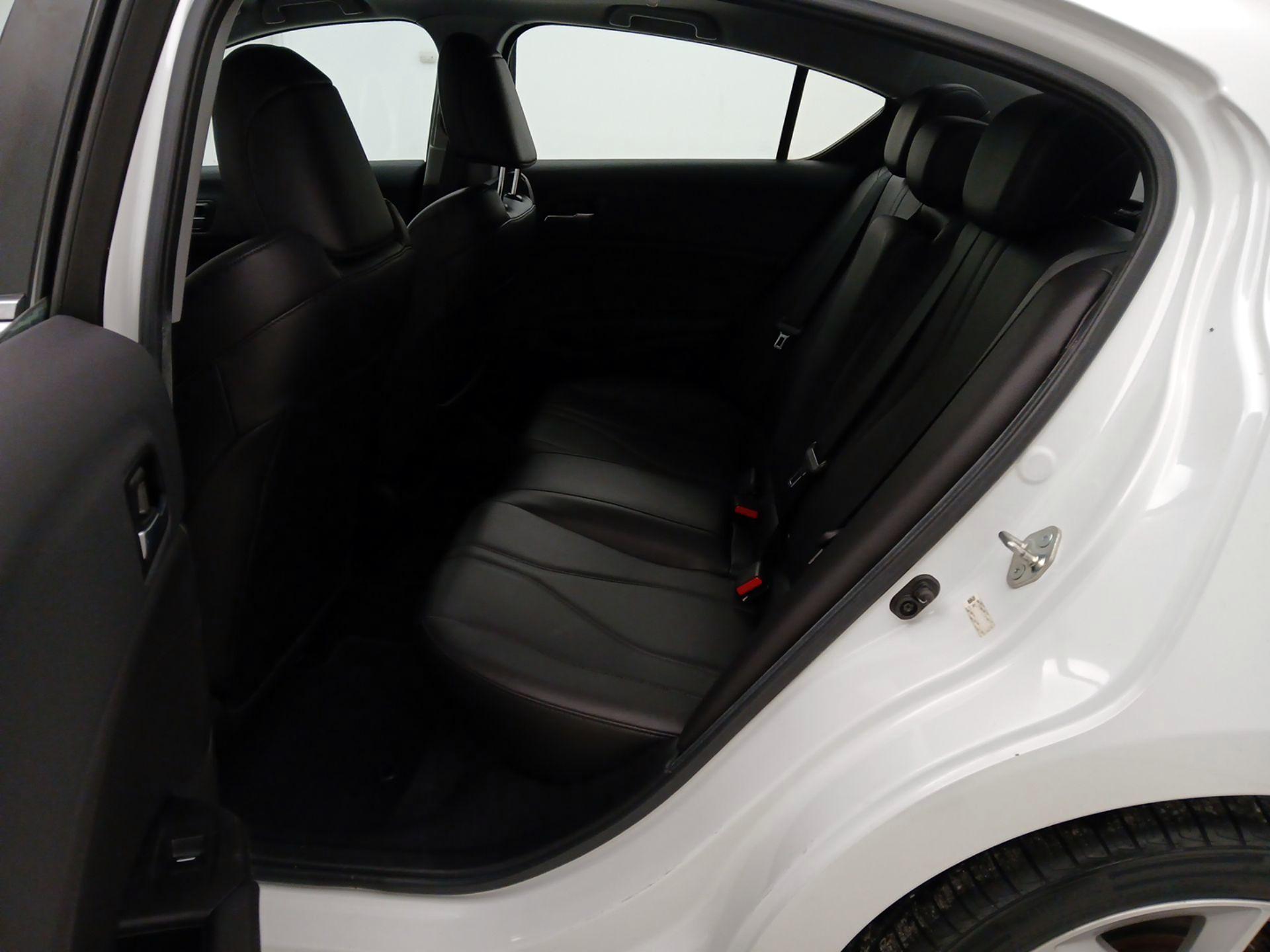 Thumbnail: 2020 Acura ILX - 20