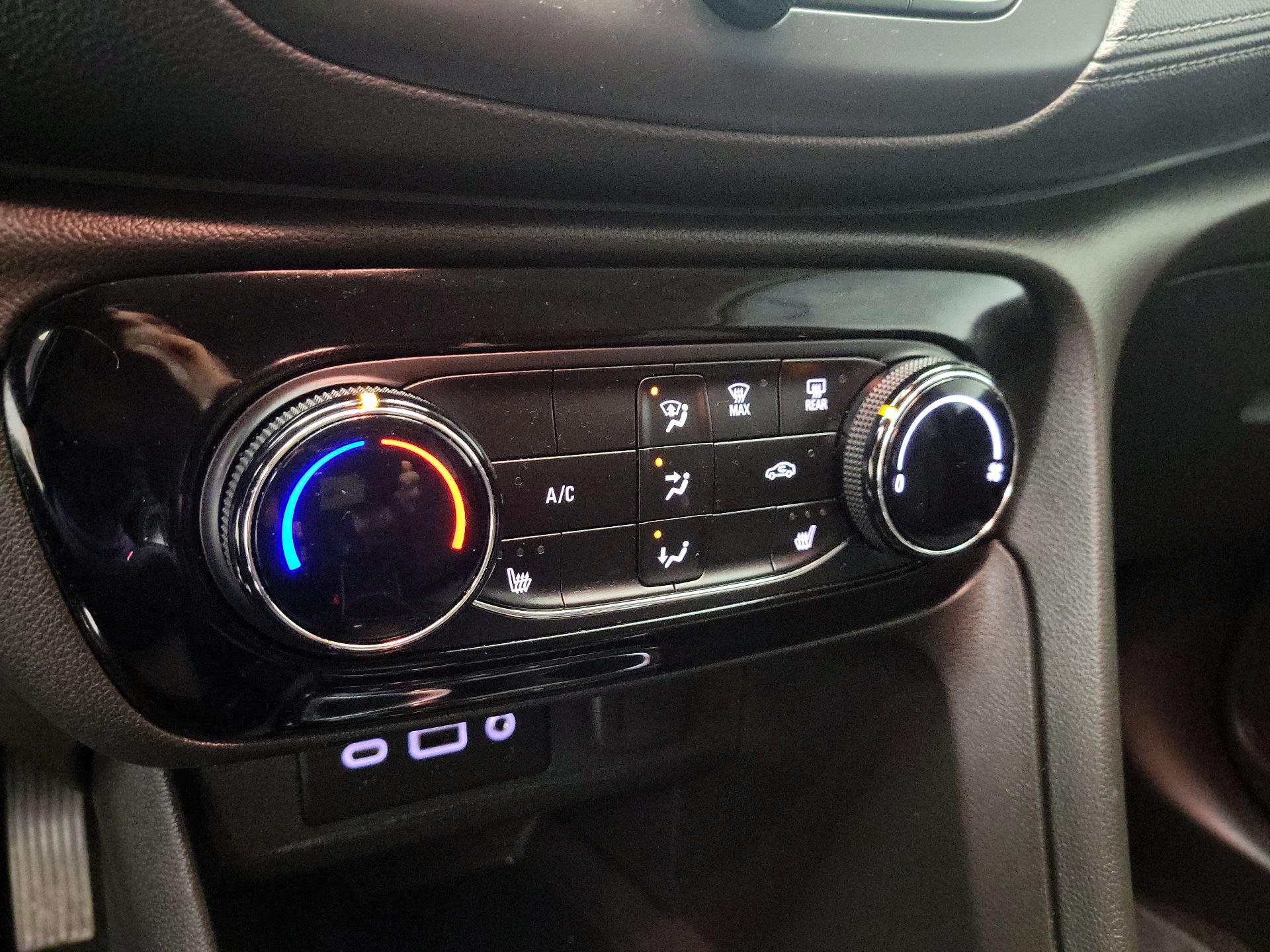 Thumbnail: 2022 Buick Encore GX - 16