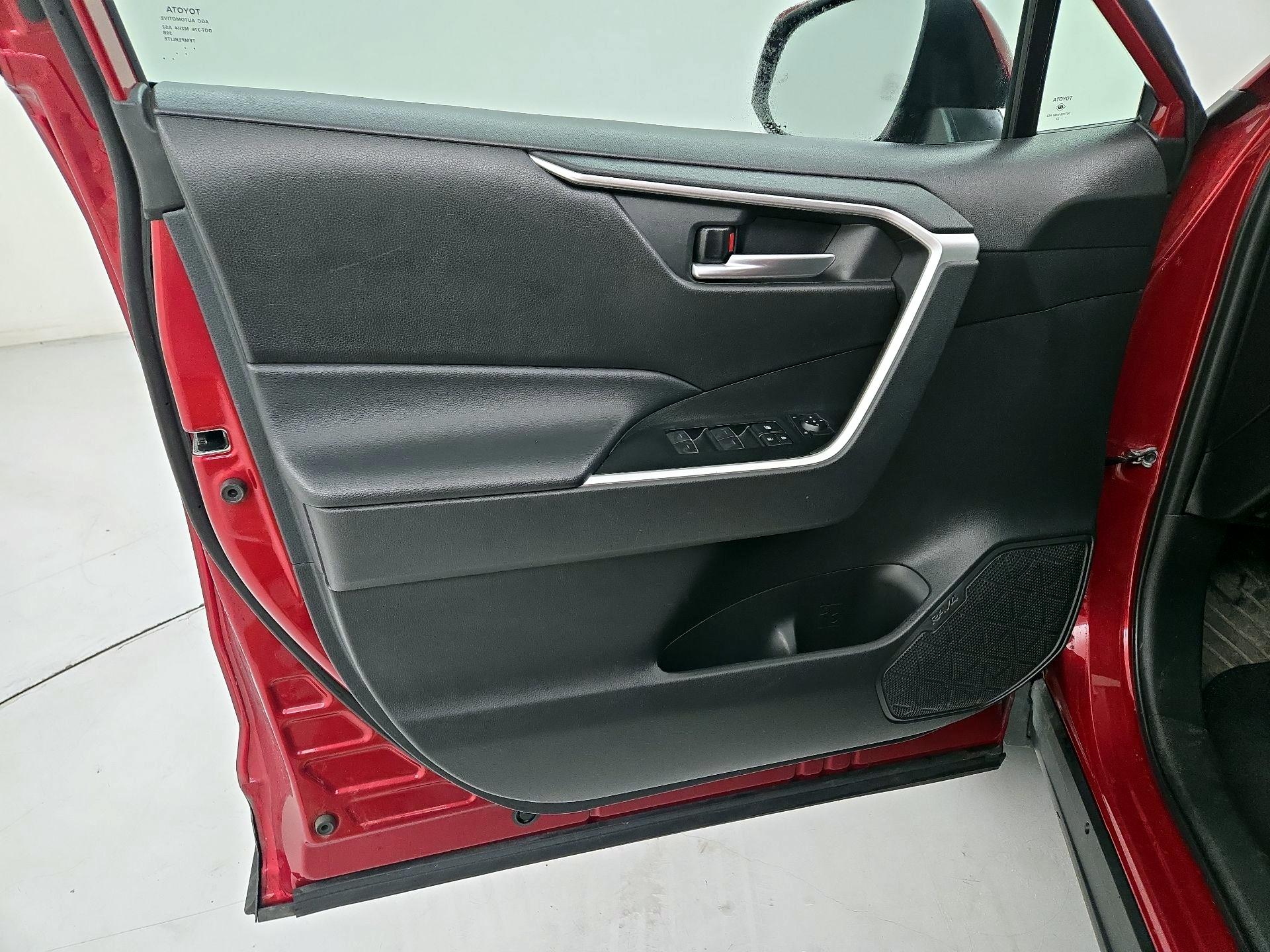 Thumbnail: 2023 Toyota RAV4 - 12