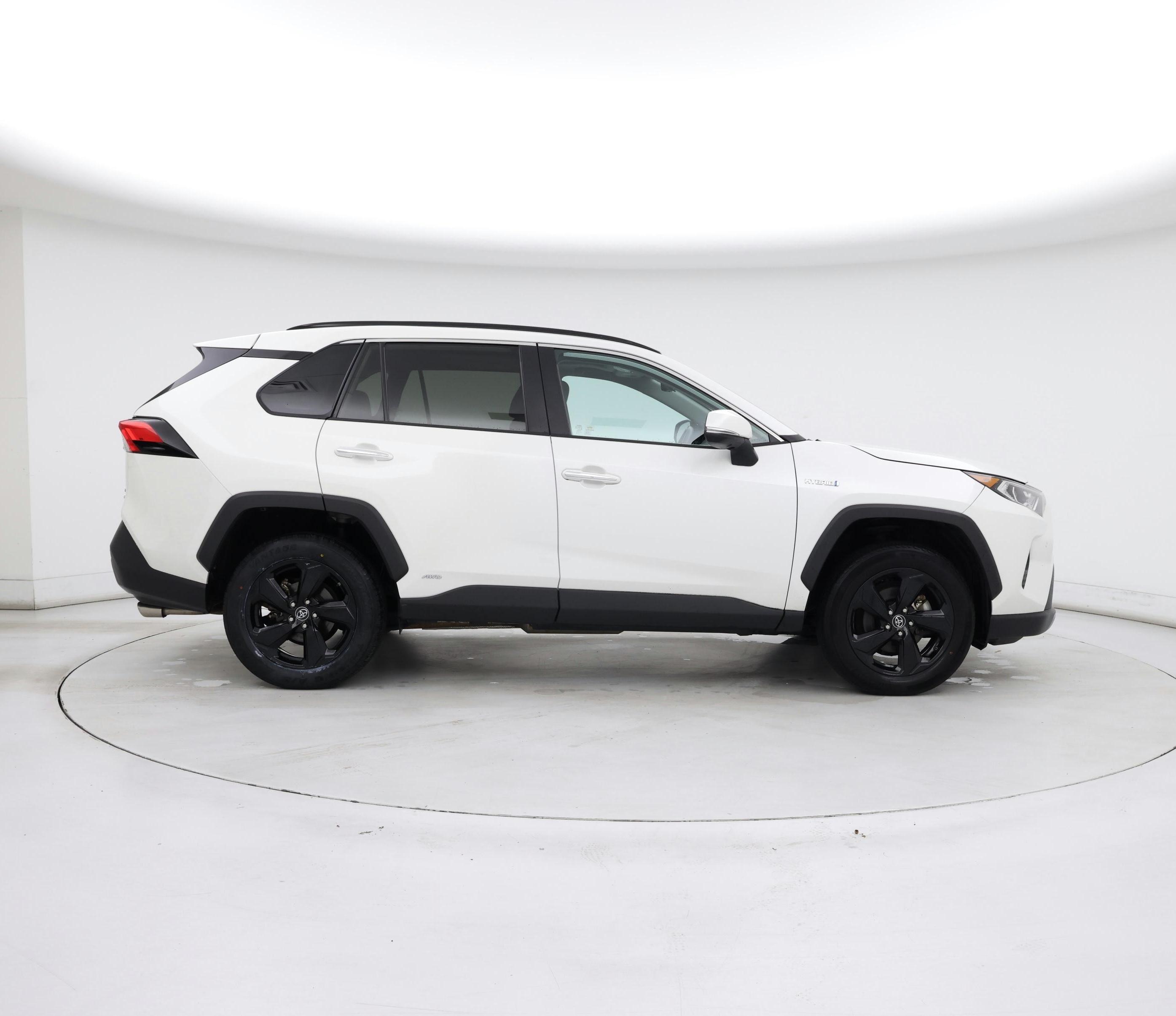 Thumbnail: 2019 Toyota RAV4 - 7