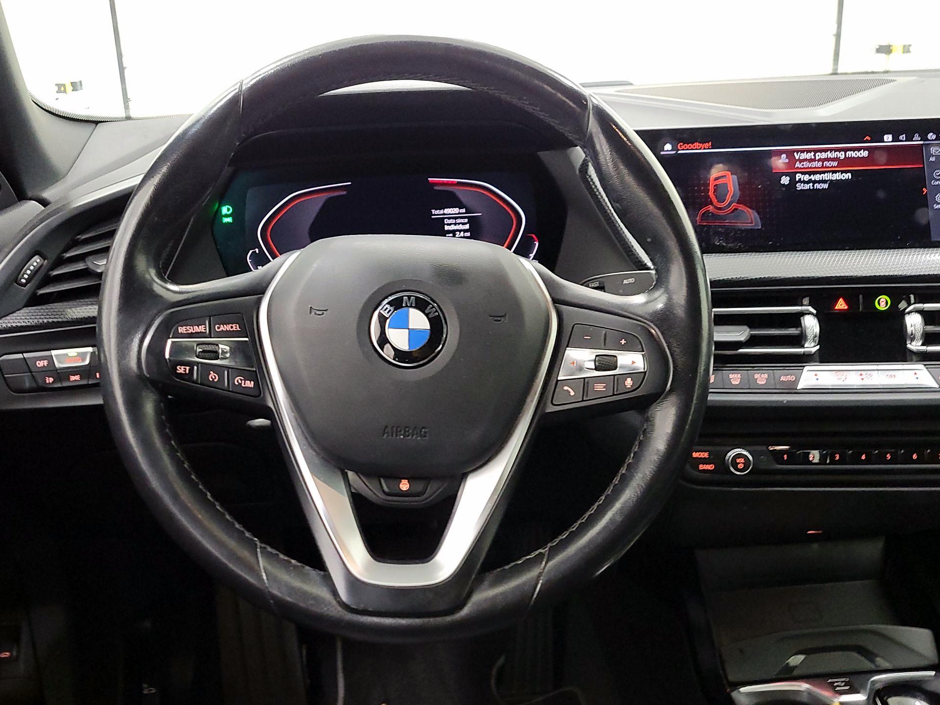 Thumbnail: 2022 BMW 2 Series - 10