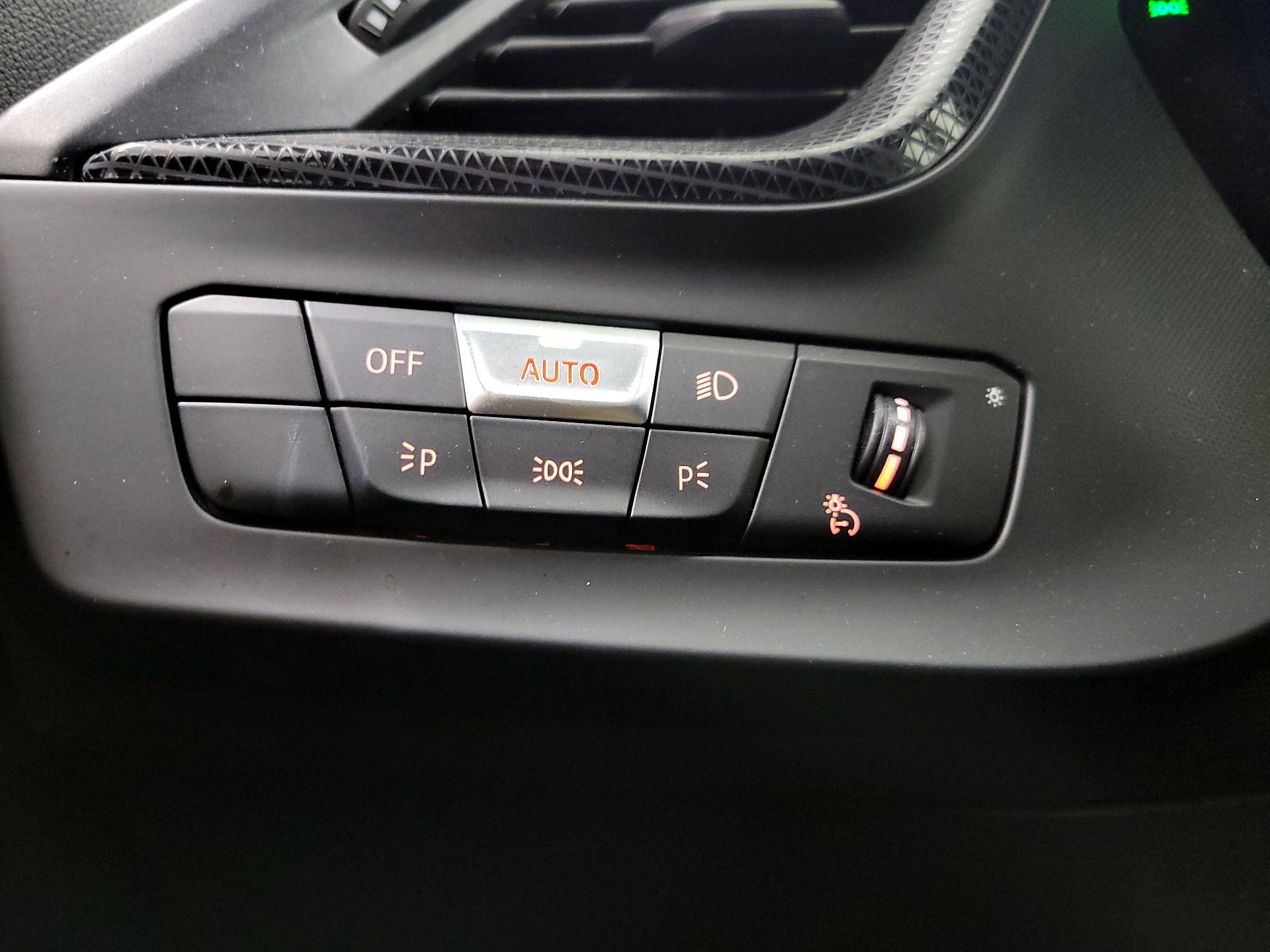 Thumbnail: 2022 BMW 2 Series - 13