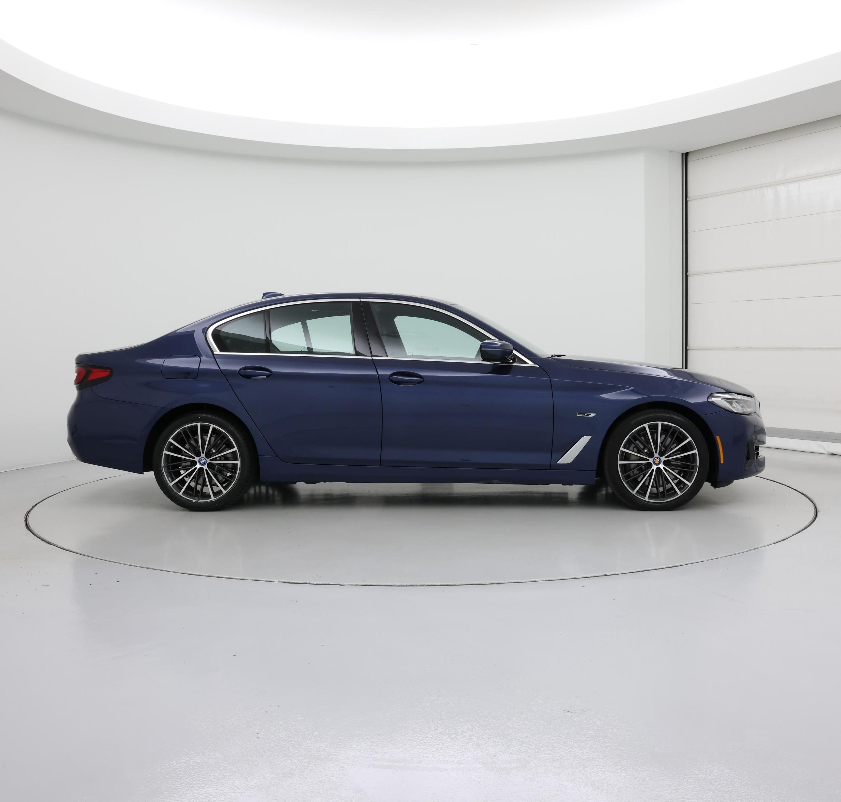 Thumbnail: 2023 BMW 5 Series - 7