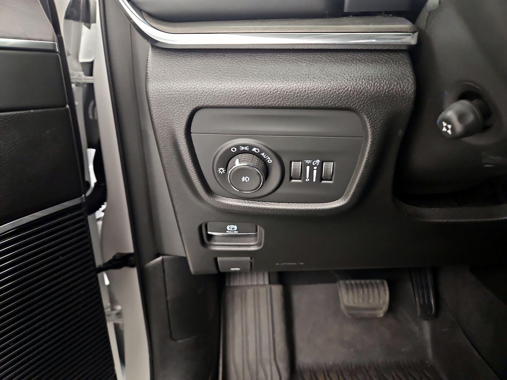 Thumbnail: 2023 Jeep Grand Cherokee - 13