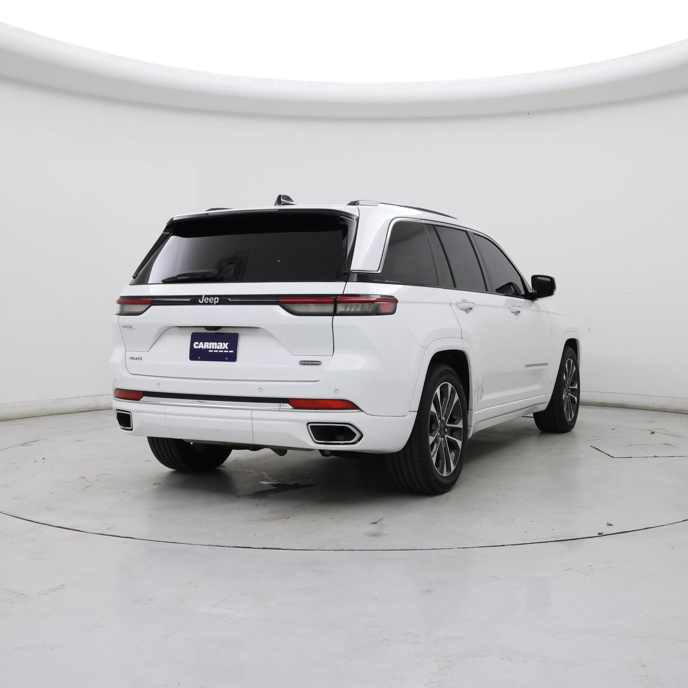 Thumbnail: 2023 Jeep Grand Cherokee - 8