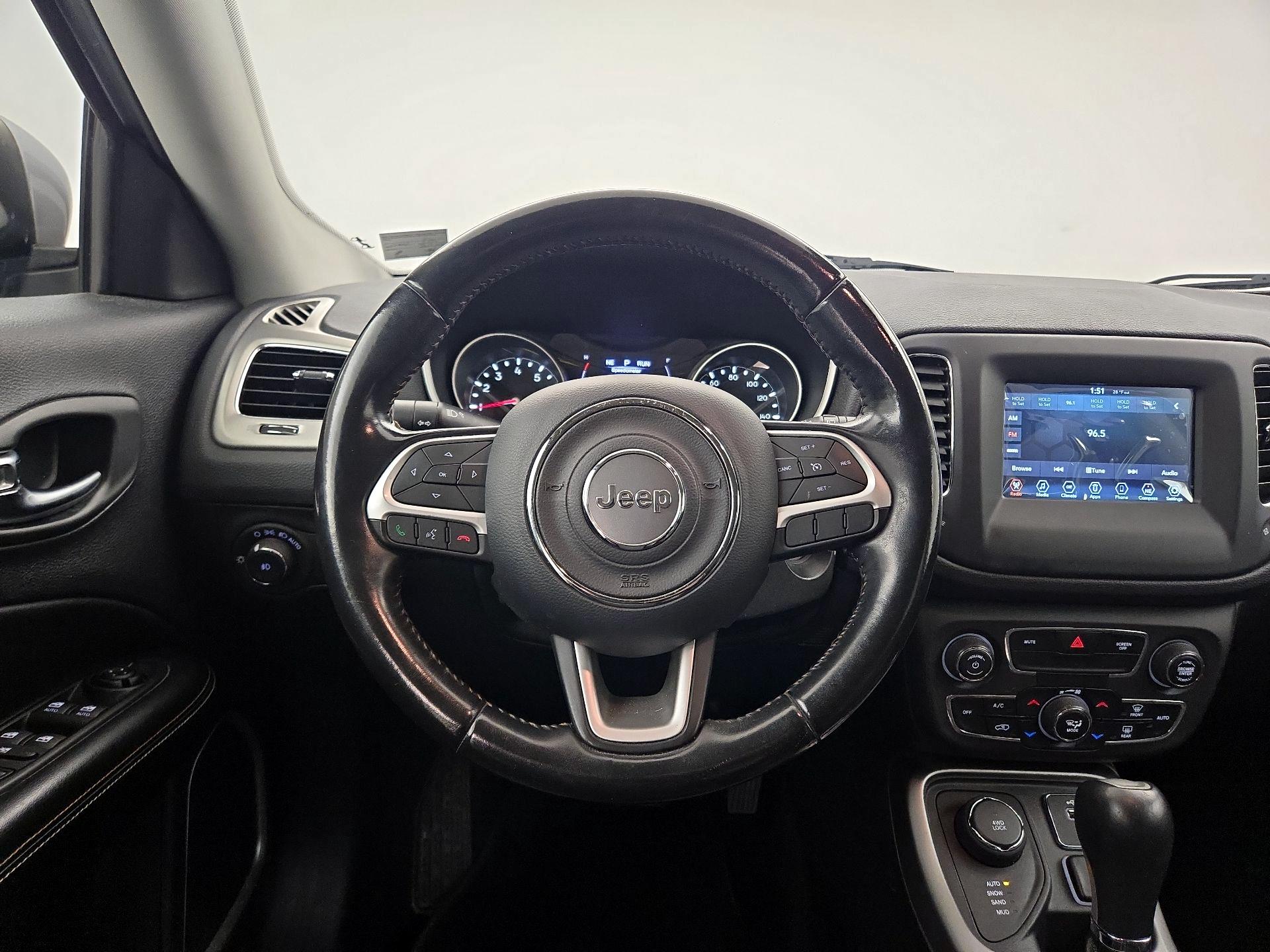 Thumbnail: 2019 Jeep Compass - 10