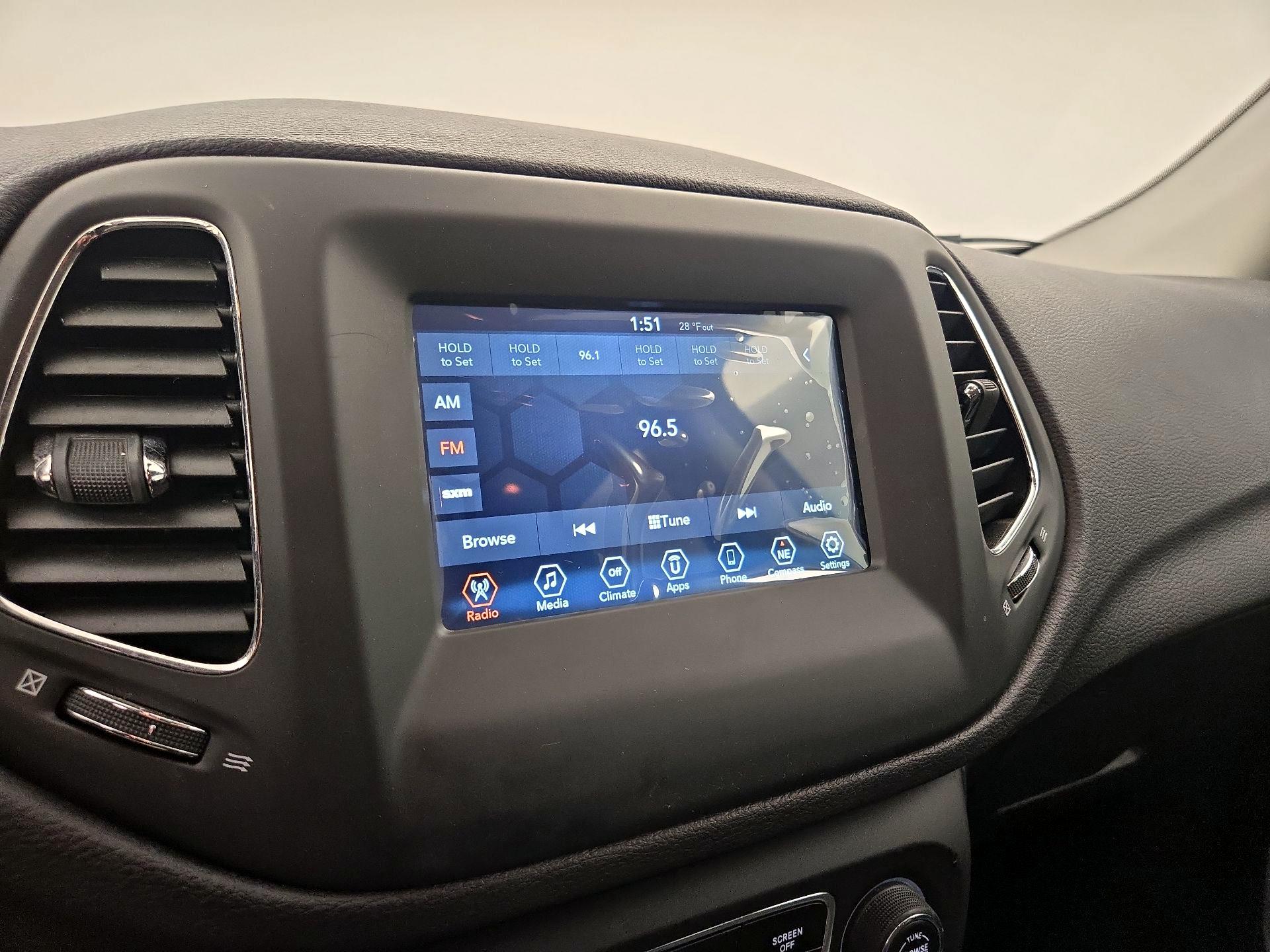 Thumbnail: 2019 Jeep Compass - 15