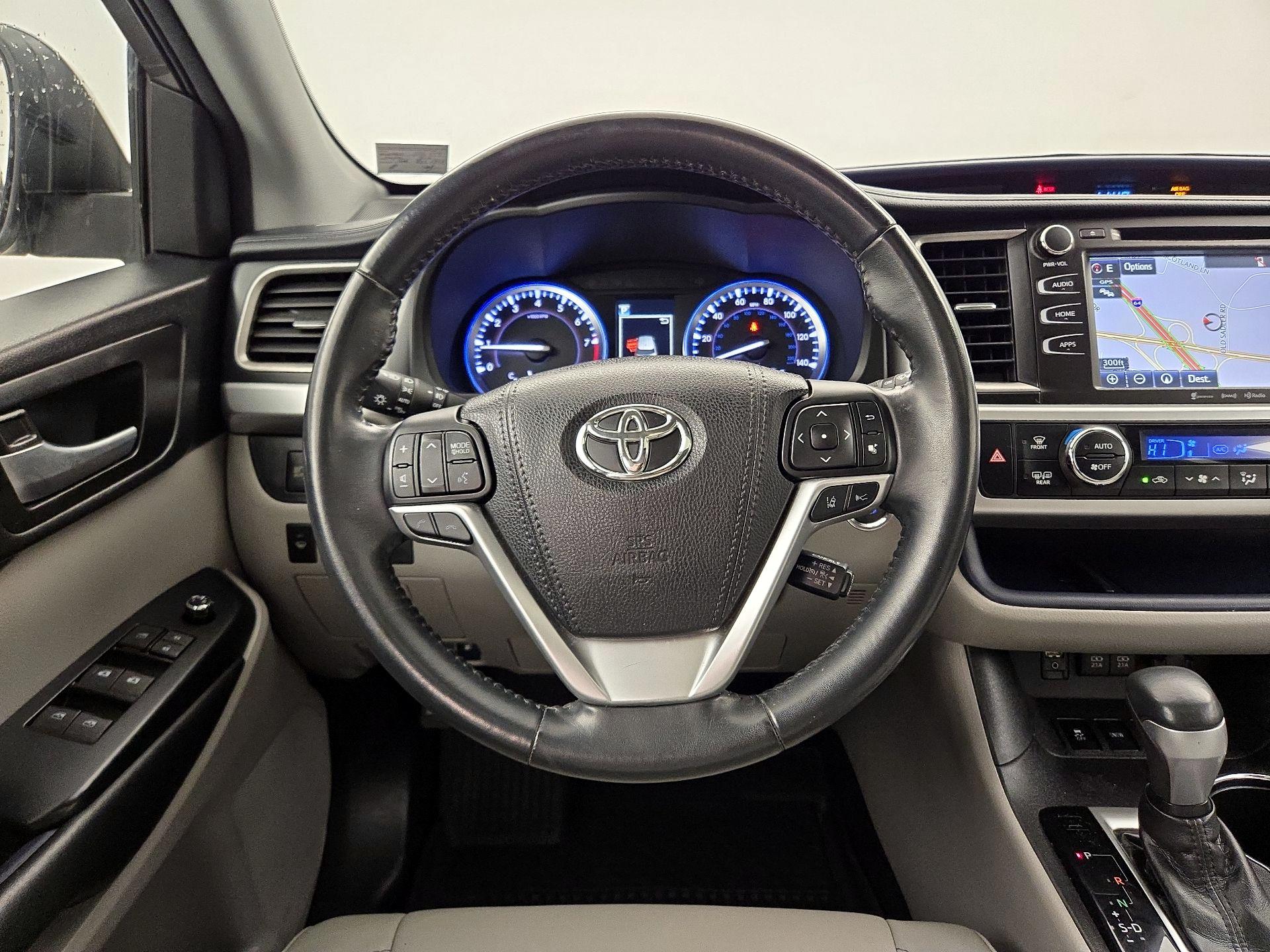Thumbnail: 2018 Toyota Highlander - 10