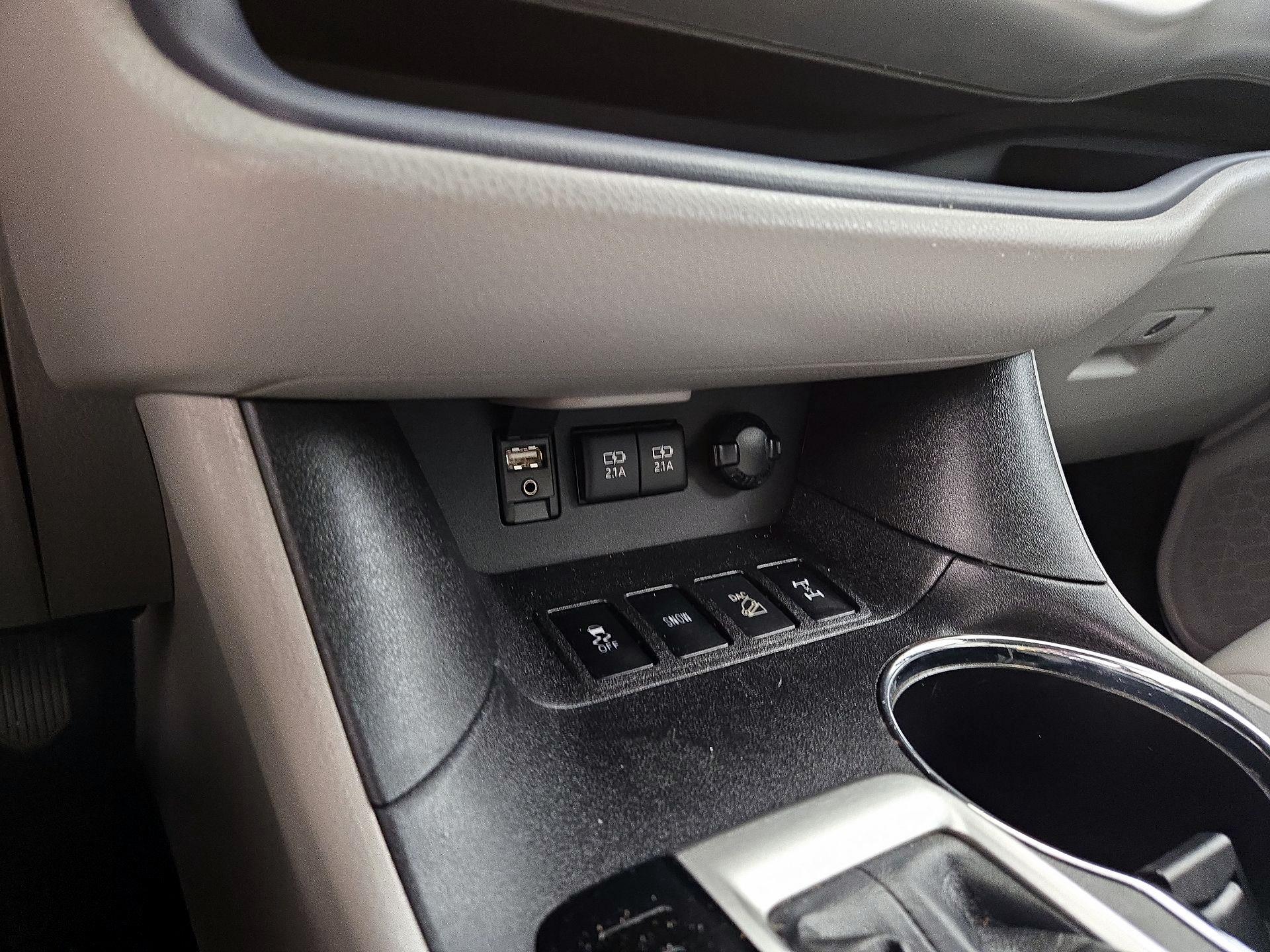 Thumbnail: 2018 Toyota Highlander - 19