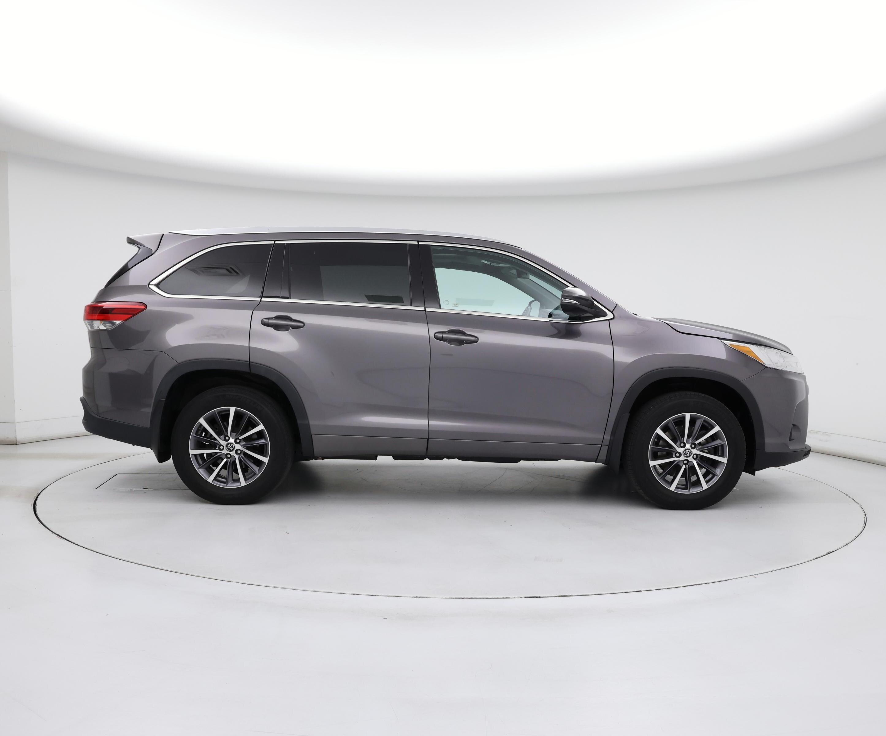 Thumbnail: 2018 Toyota Highlander - 7