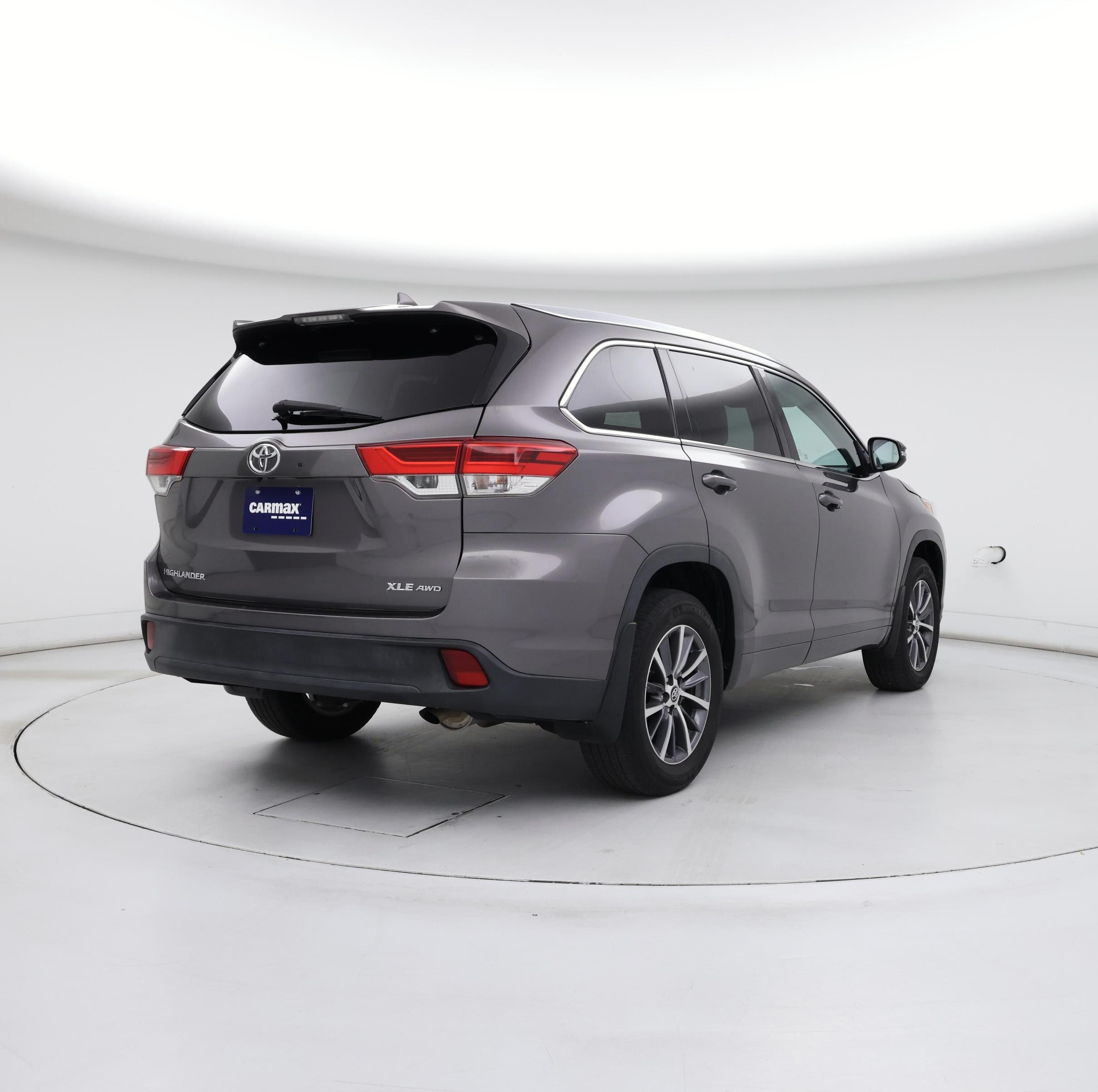 Thumbnail: 2018 Toyota Highlander - 8