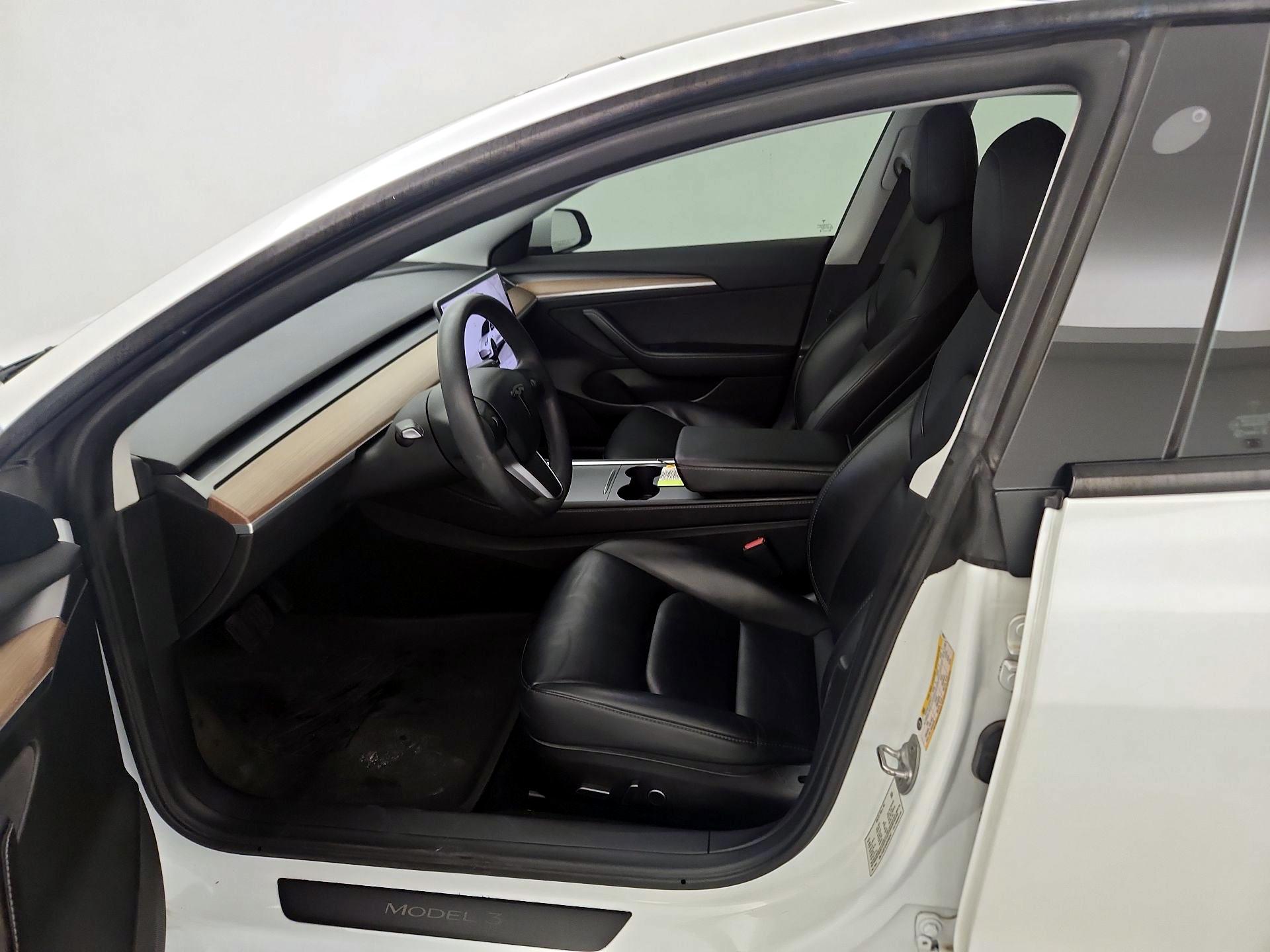 Thumbnail: 2023 Tesla Model 3 - 11