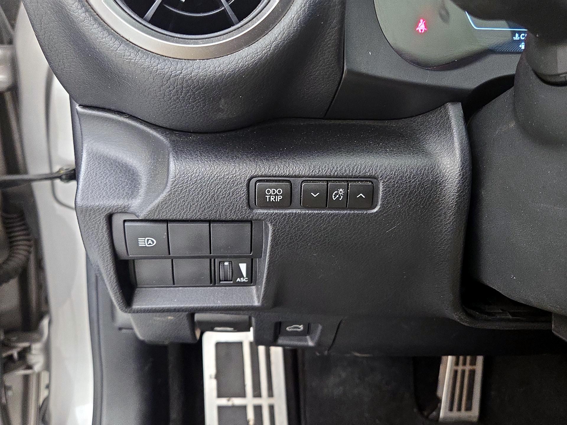 Thumbnail: 2021 Lexus IS - 13