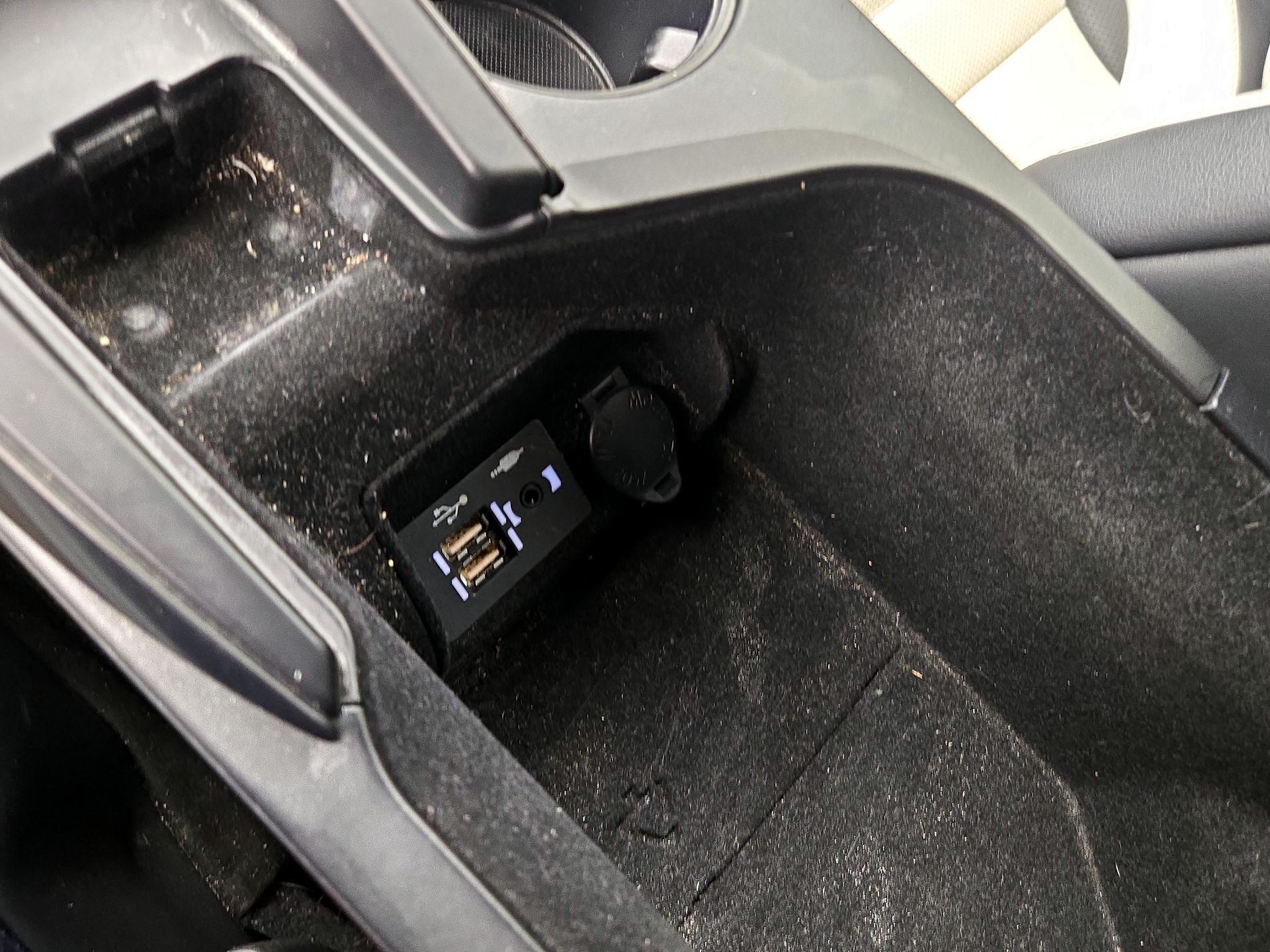 Thumbnail: 2021 Lexus IS - 19