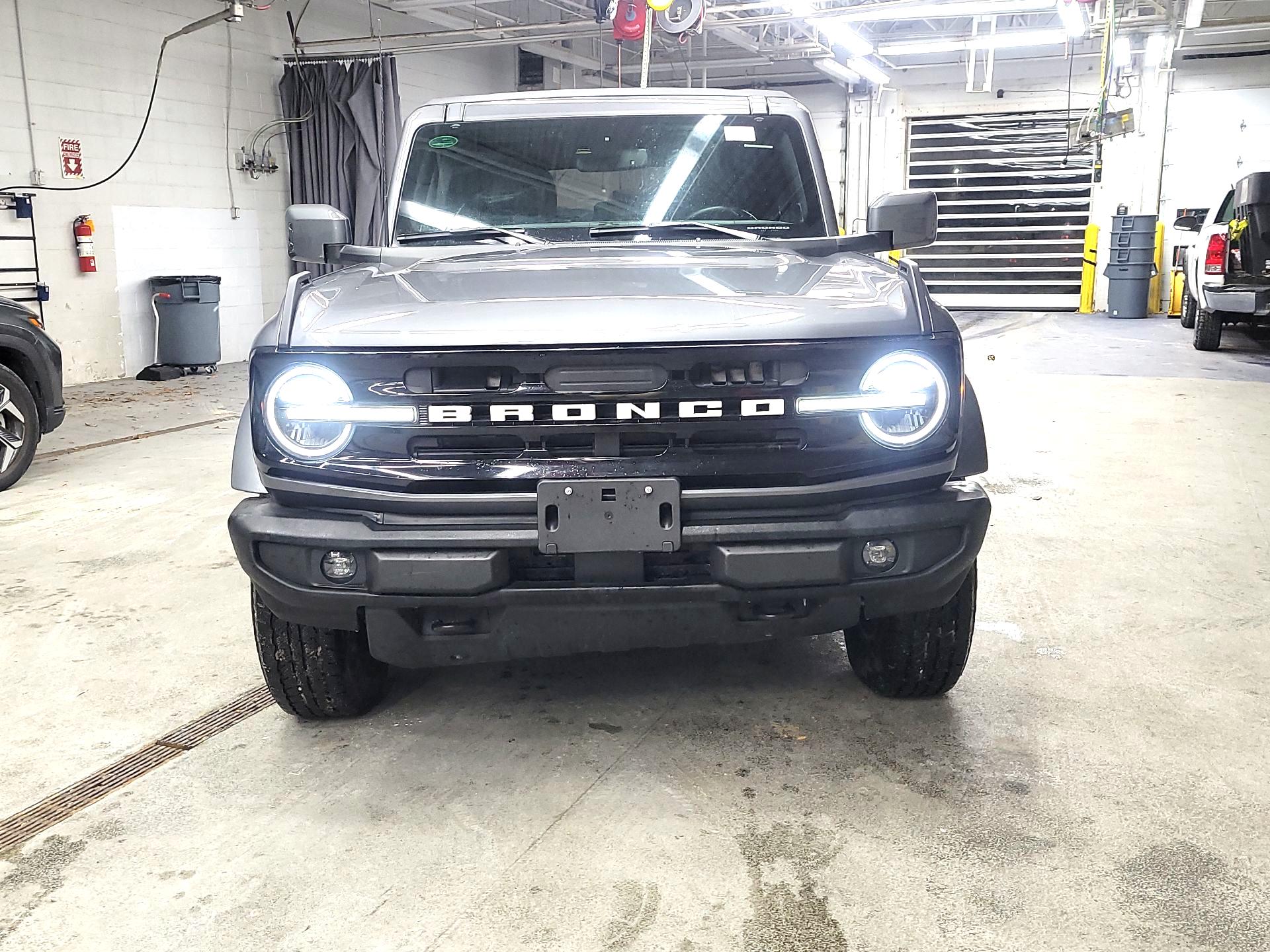 Thumbnail: 2022 Ford Bronco - 2