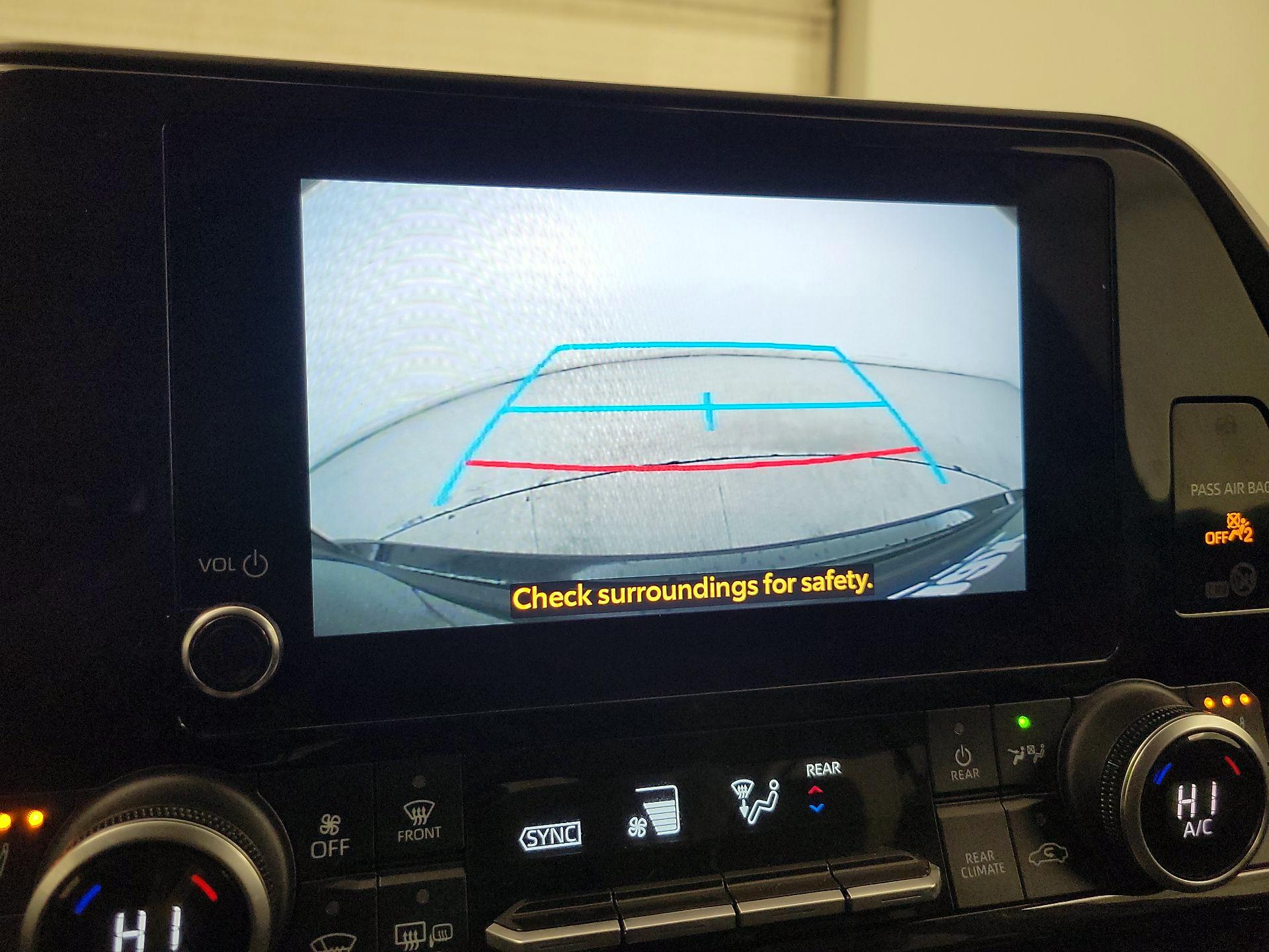 Thumbnail: 2023 Toyota Highlander - 14