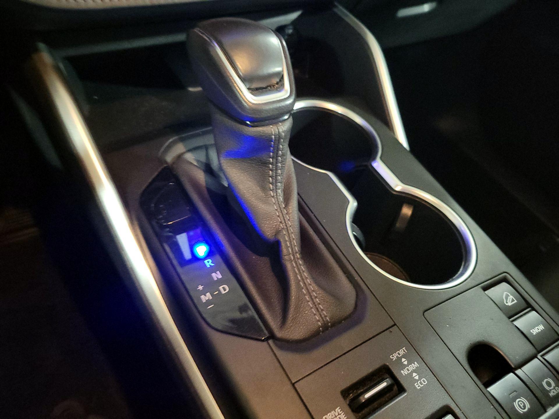 Thumbnail: 2023 Toyota Highlander - 17