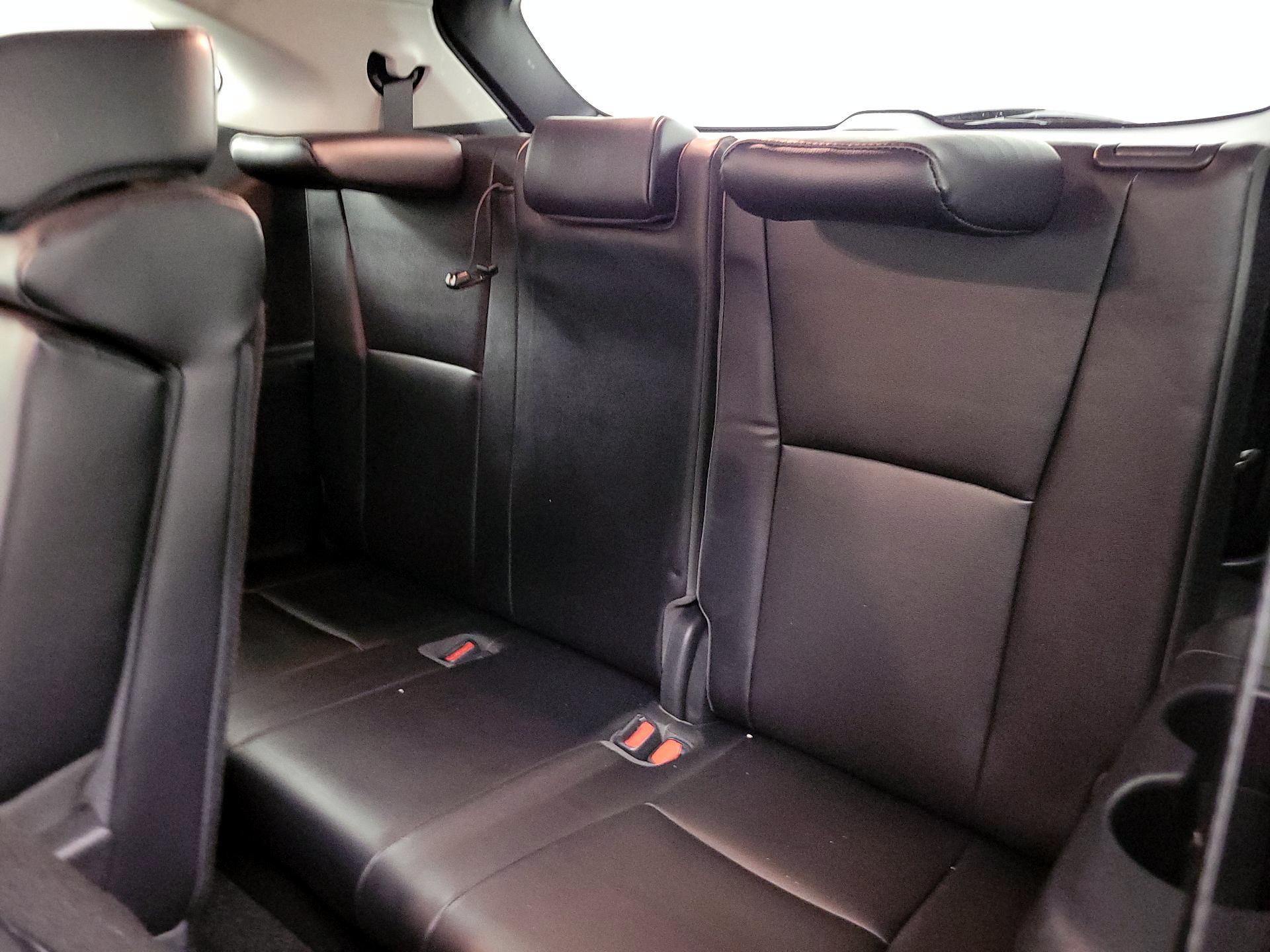 Thumbnail: 2023 Toyota Highlander - 20