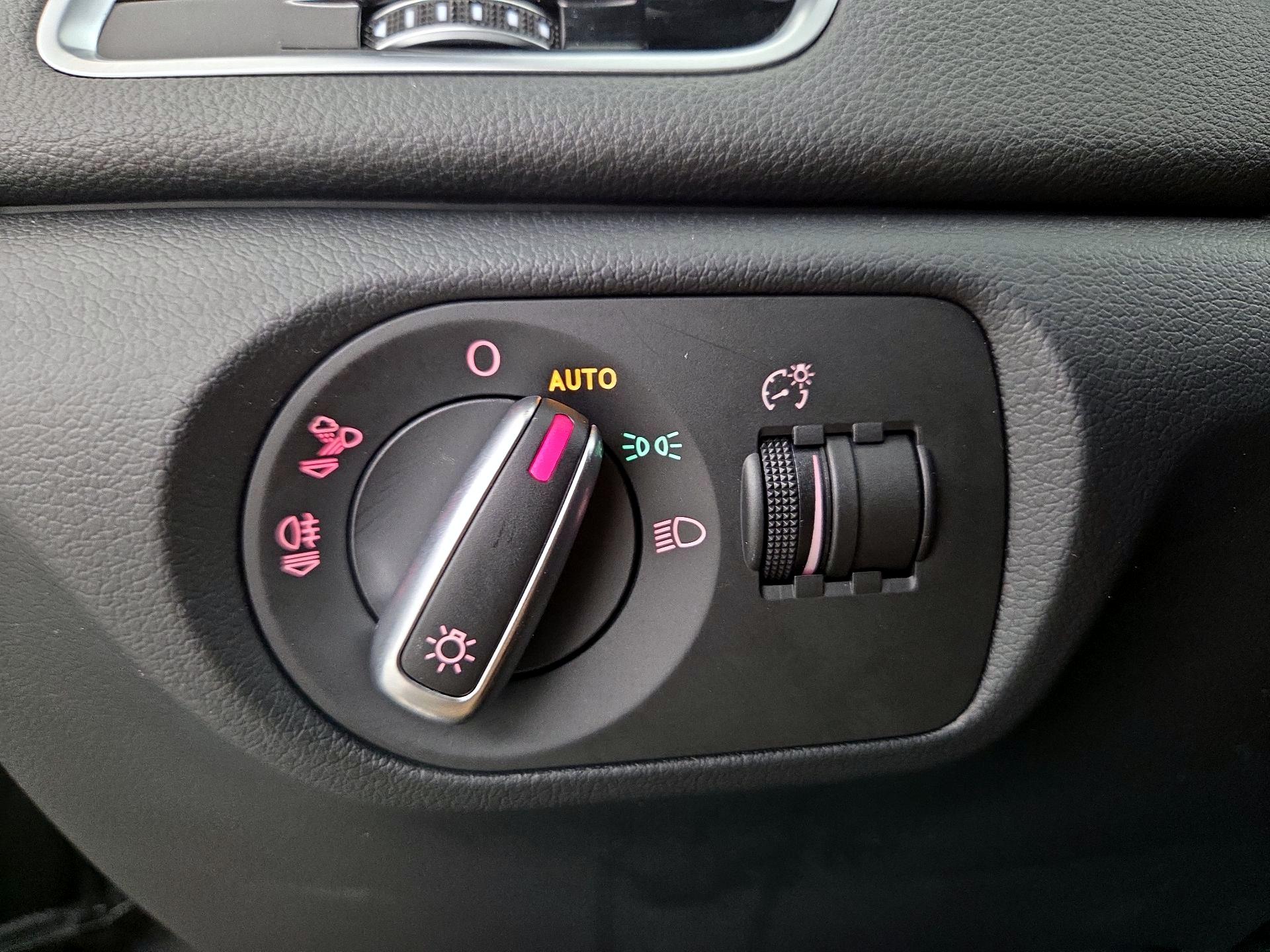 Thumbnail: 2016 Audi Q3 - 13